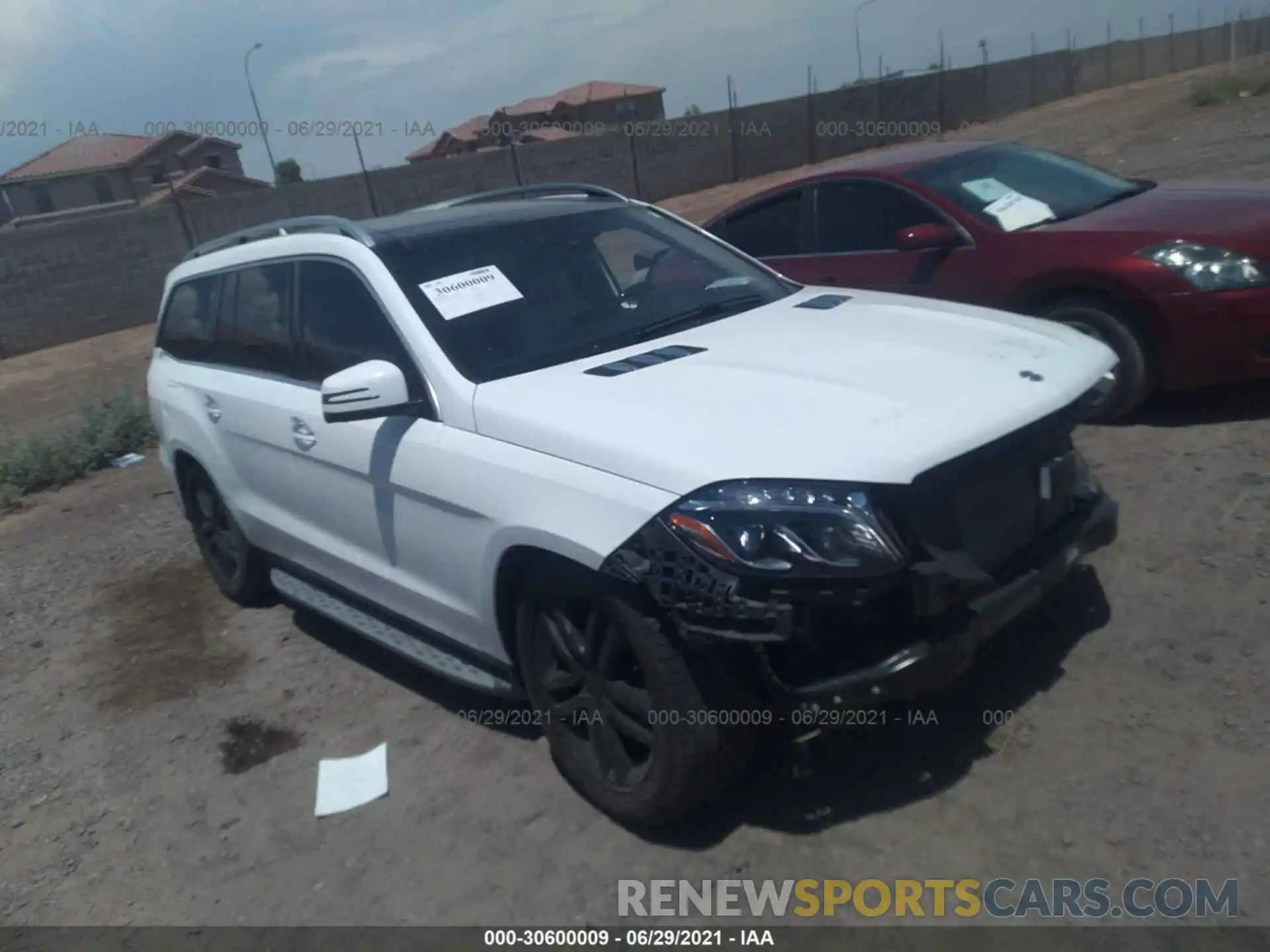 1 Photograph of a damaged car 4JGDF6EE5KB240882 MERCEDES-BENZ GLS 2019