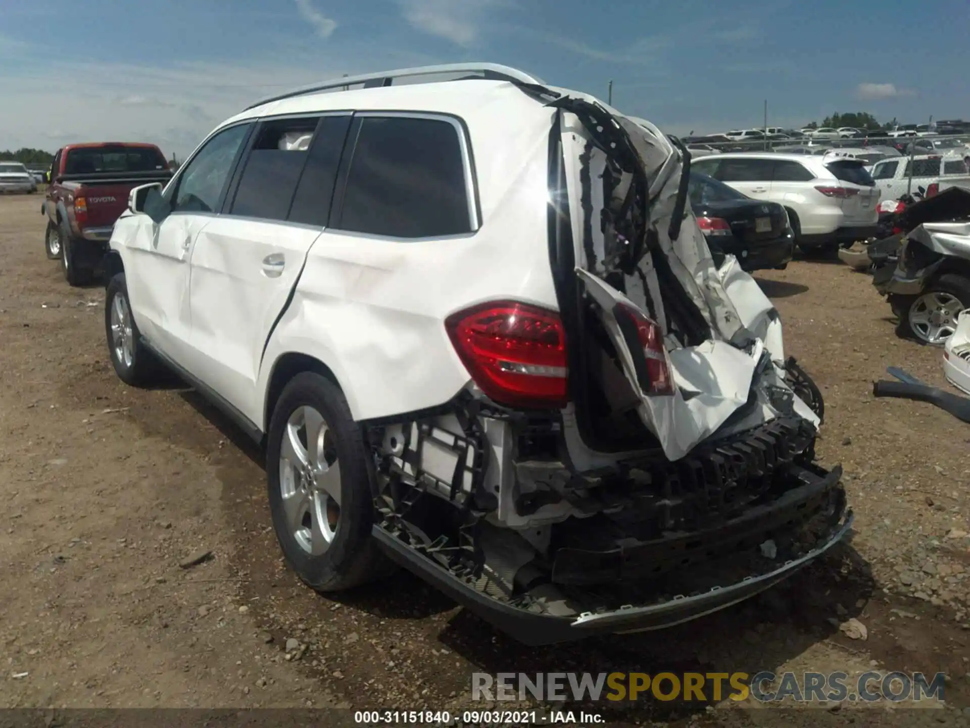 3 Photograph of a damaged car 4JGDF6EE6KB183141 MERCEDES-BENZ GLS 2019