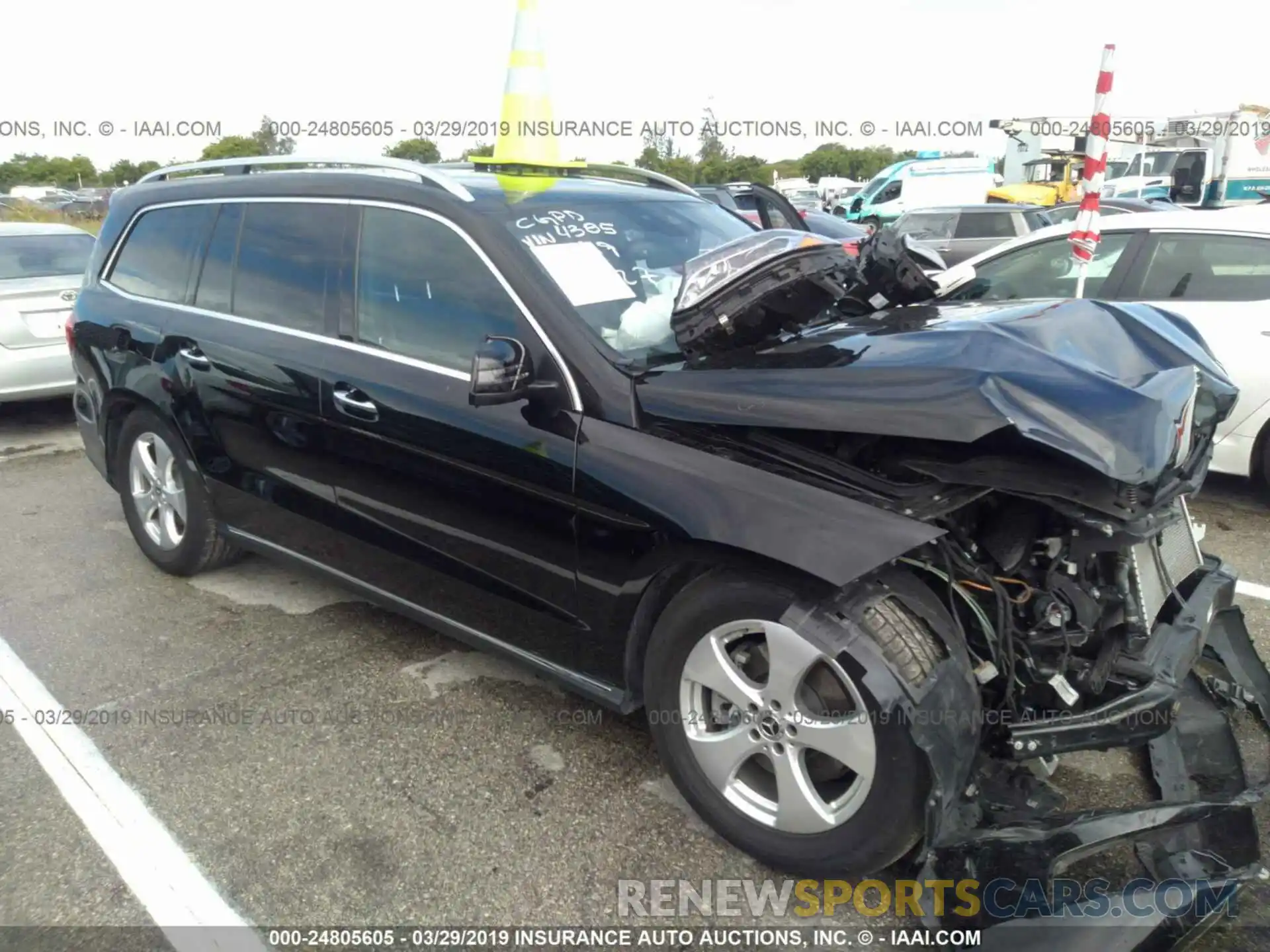 1 Photograph of a damaged car 4JGDF6EE6KB184385 MERCEDES-BENZ GLS 2019