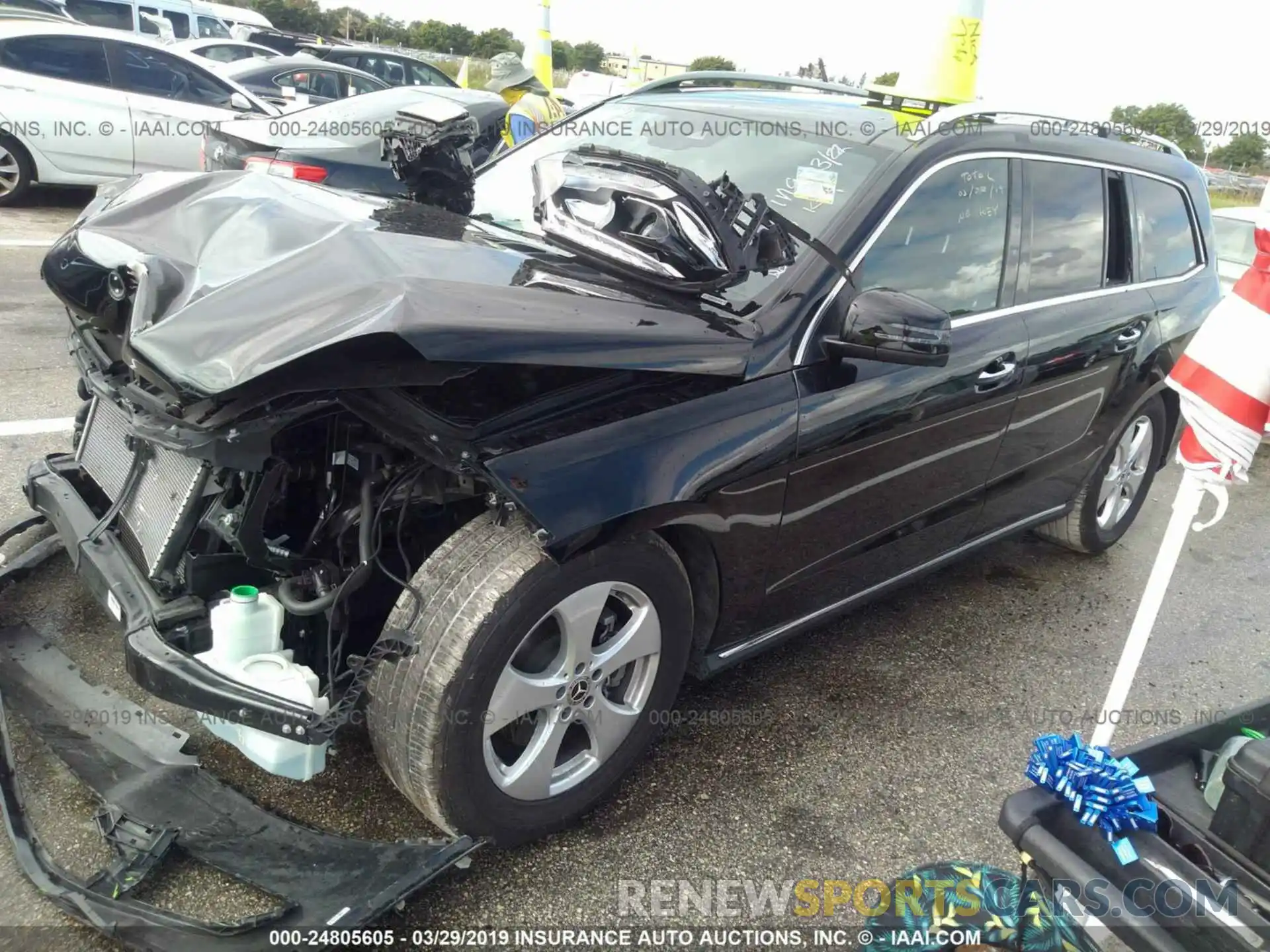 2 Photograph of a damaged car 4JGDF6EE6KB184385 MERCEDES-BENZ GLS 2019