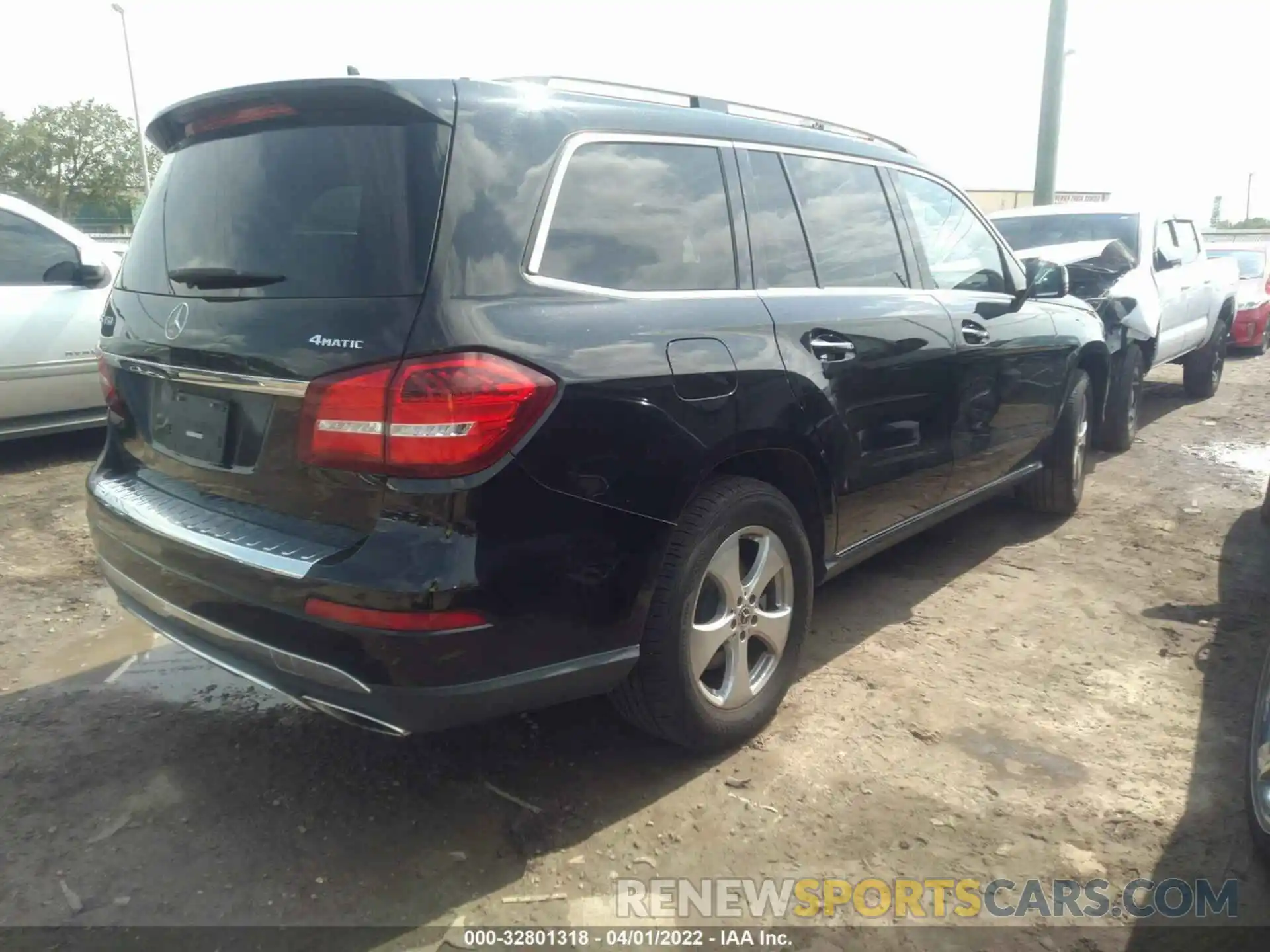 4 Photograph of a damaged car 4JGDF6EE6KB227817 MERCEDES-BENZ GLS 2019