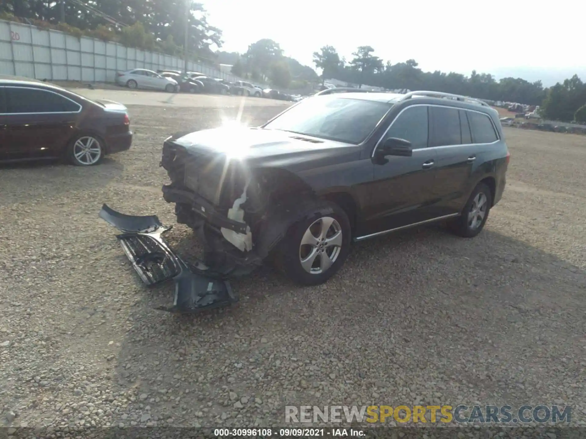 2 Photograph of a damaged car 4JGDF6EE7KB186663 MERCEDES-BENZ GLS 2019