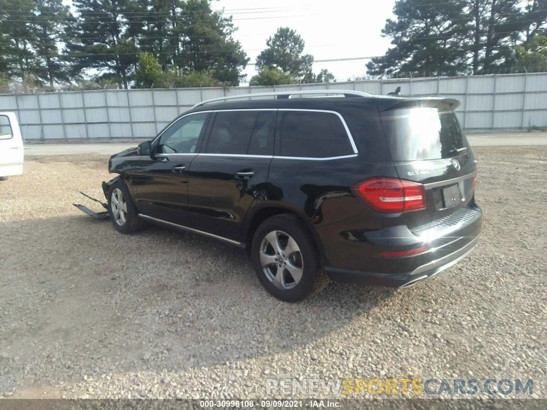 3 Photograph of a damaged car 4JGDF6EE7KB186663 MERCEDES-BENZ GLS 2019