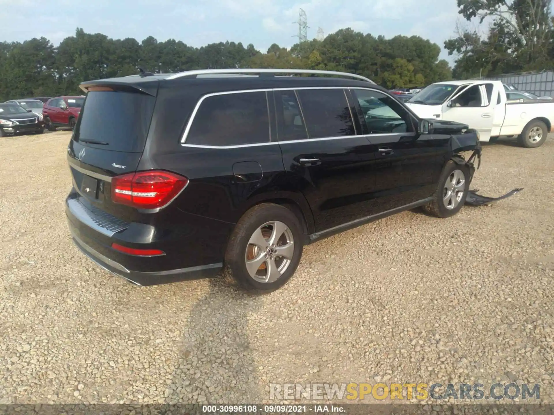 4 Photograph of a damaged car 4JGDF6EE7KB186663 MERCEDES-BENZ GLS 2019