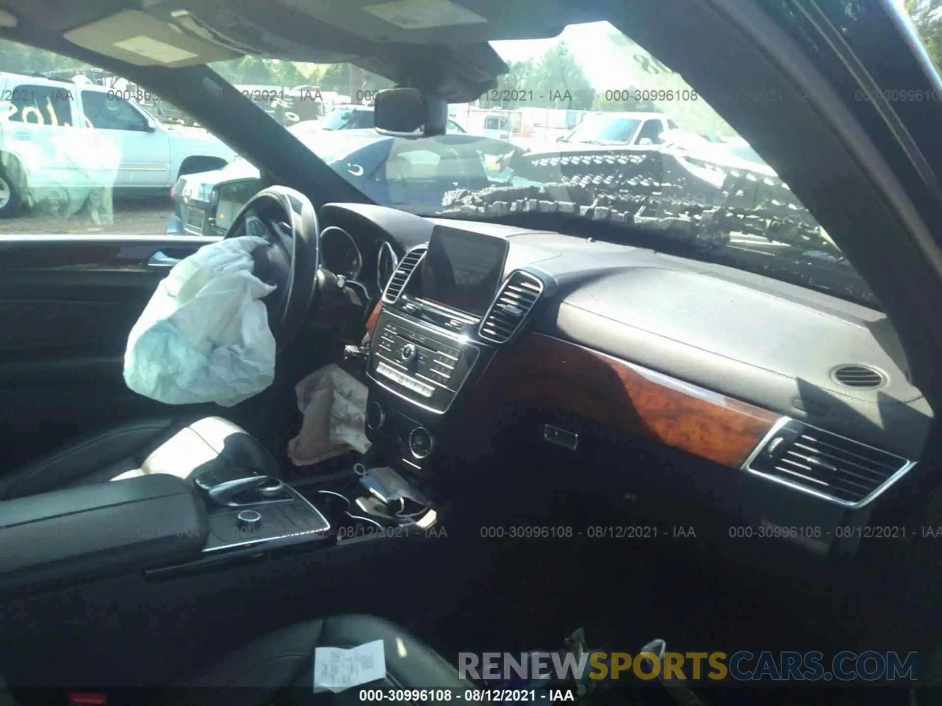 5 Photograph of a damaged car 4JGDF6EE7KB186663 MERCEDES-BENZ GLS 2019