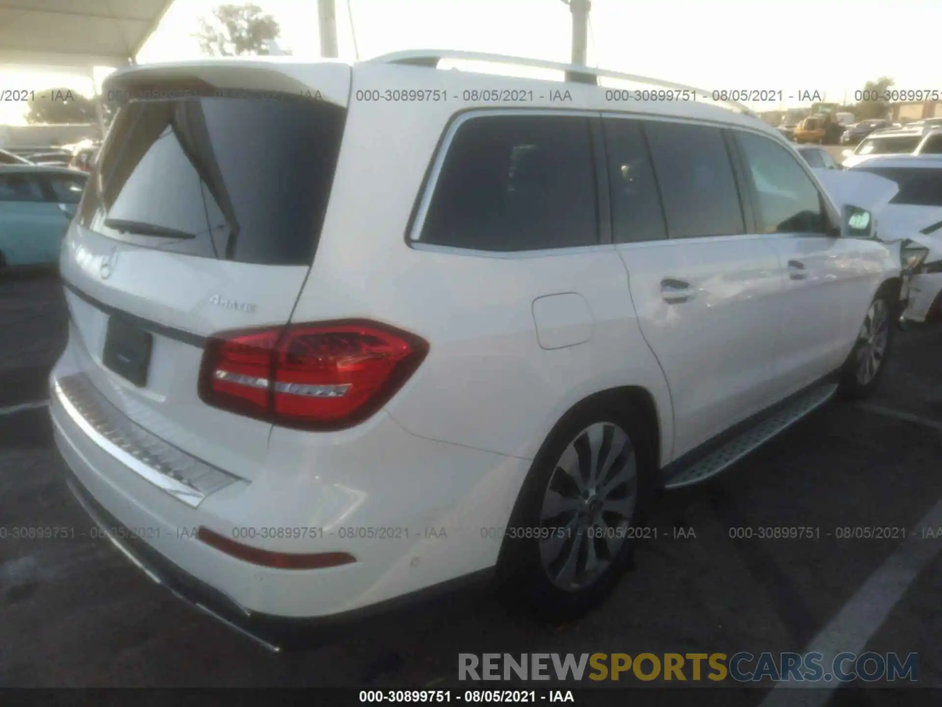 4 Photograph of a damaged car 4JGDF6EE7KB227843 MERCEDES-BENZ GLS 2019