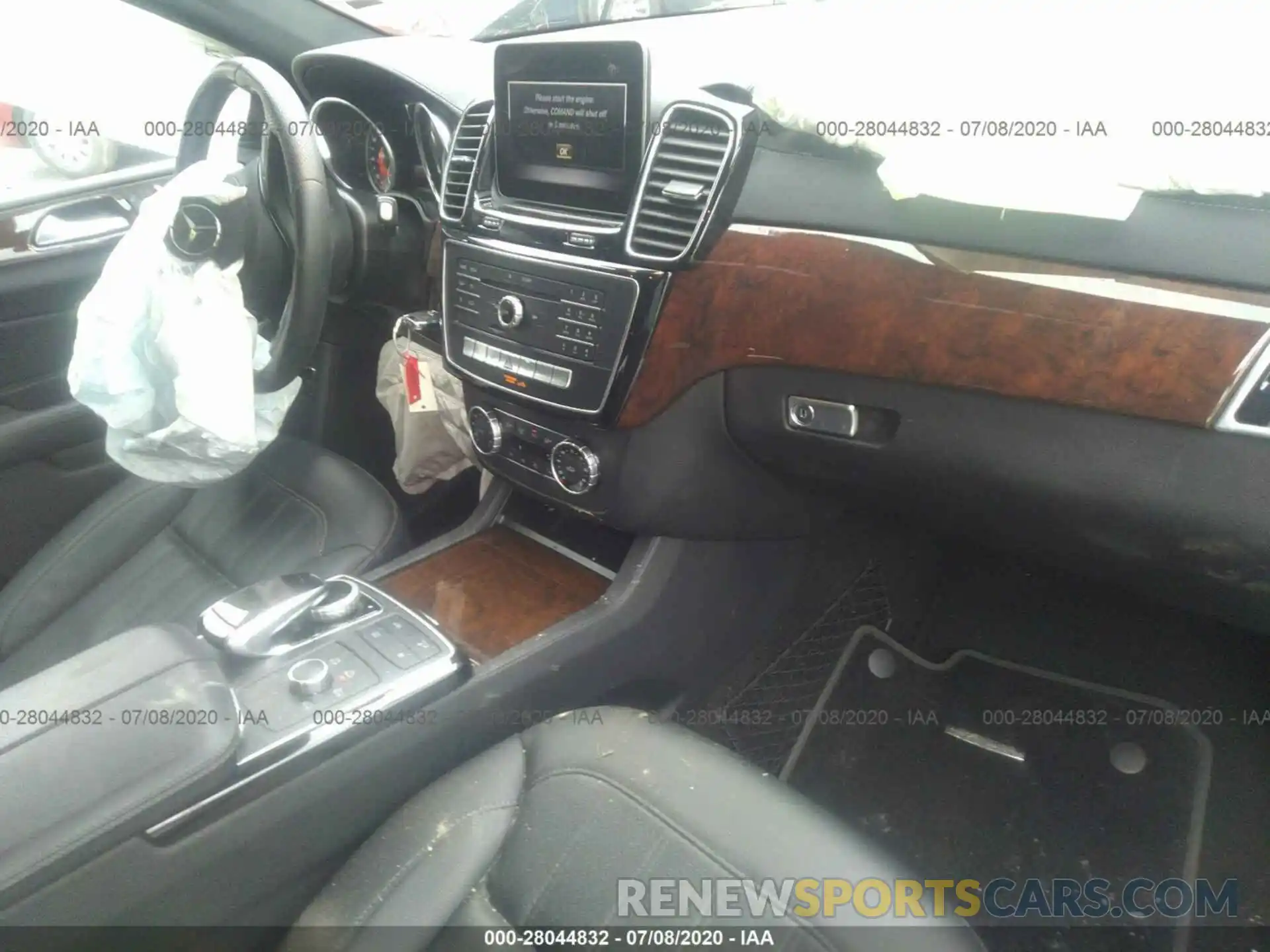 5 Photograph of a damaged car 4JGDF6EE7KB227907 MERCEDES-BENZ GLS 2019