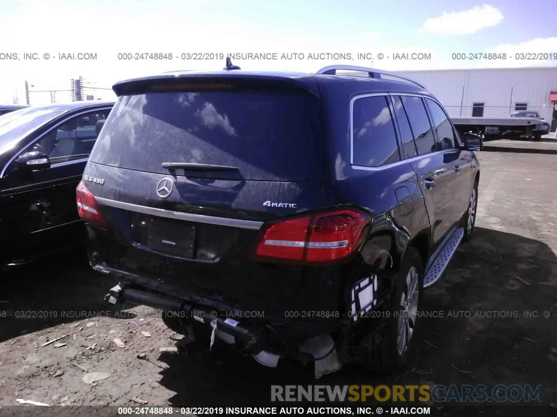 4 Photograph of a damaged car 4JGDF6EE8KB207911 MERCEDES-BENZ GLS 2019