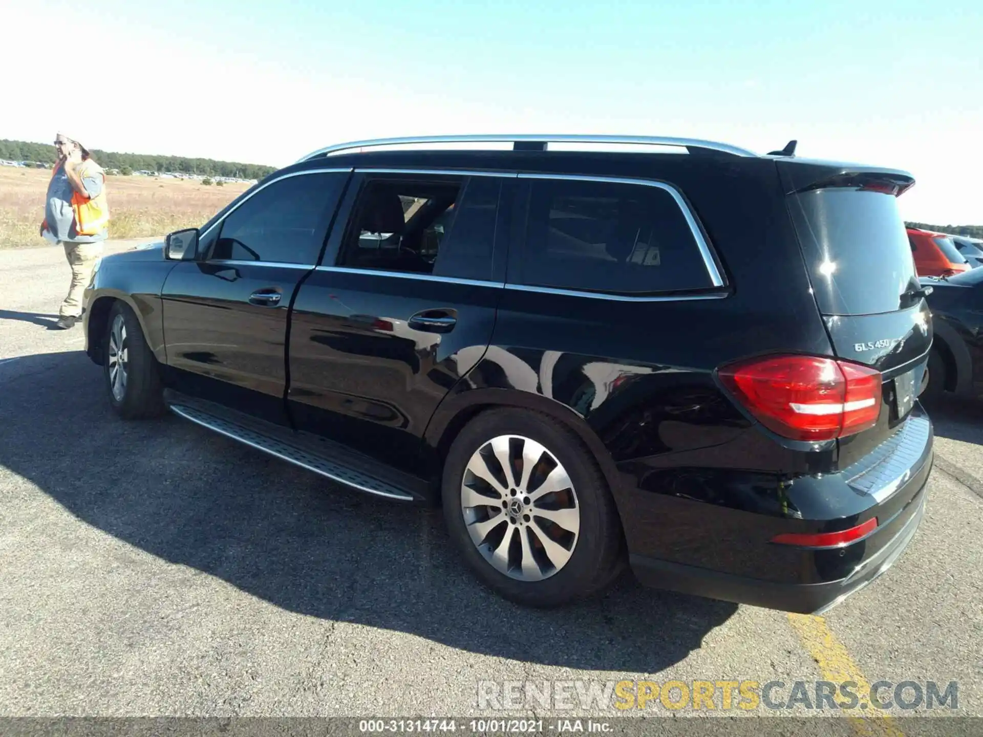 3 Photograph of a damaged car 4JGDF6EE8KB219783 MERCEDES-BENZ GLS 2019