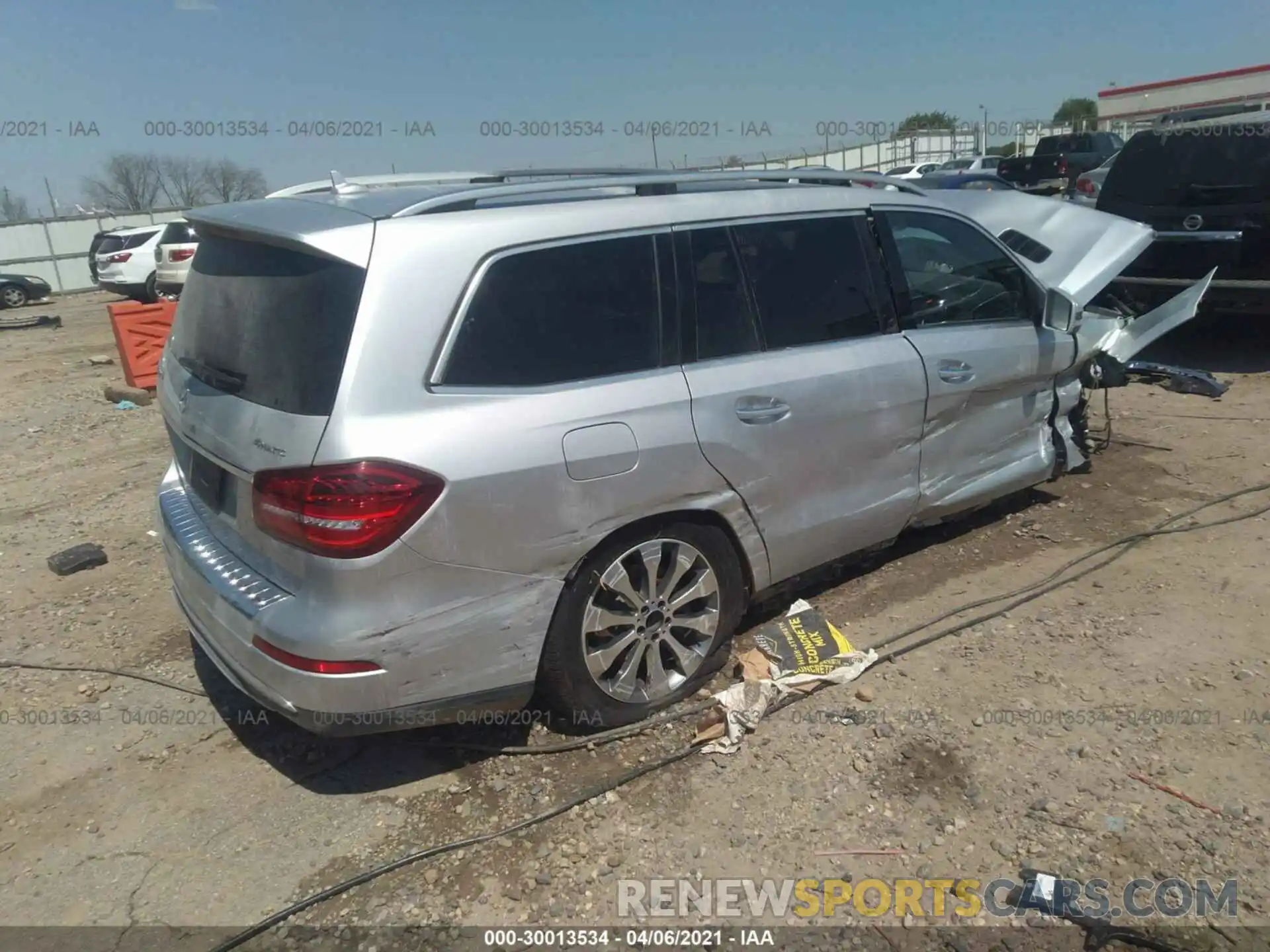 4 Photograph of a damaged car 4JGDF6EE8KB227480 MERCEDES-BENZ GLS 2019