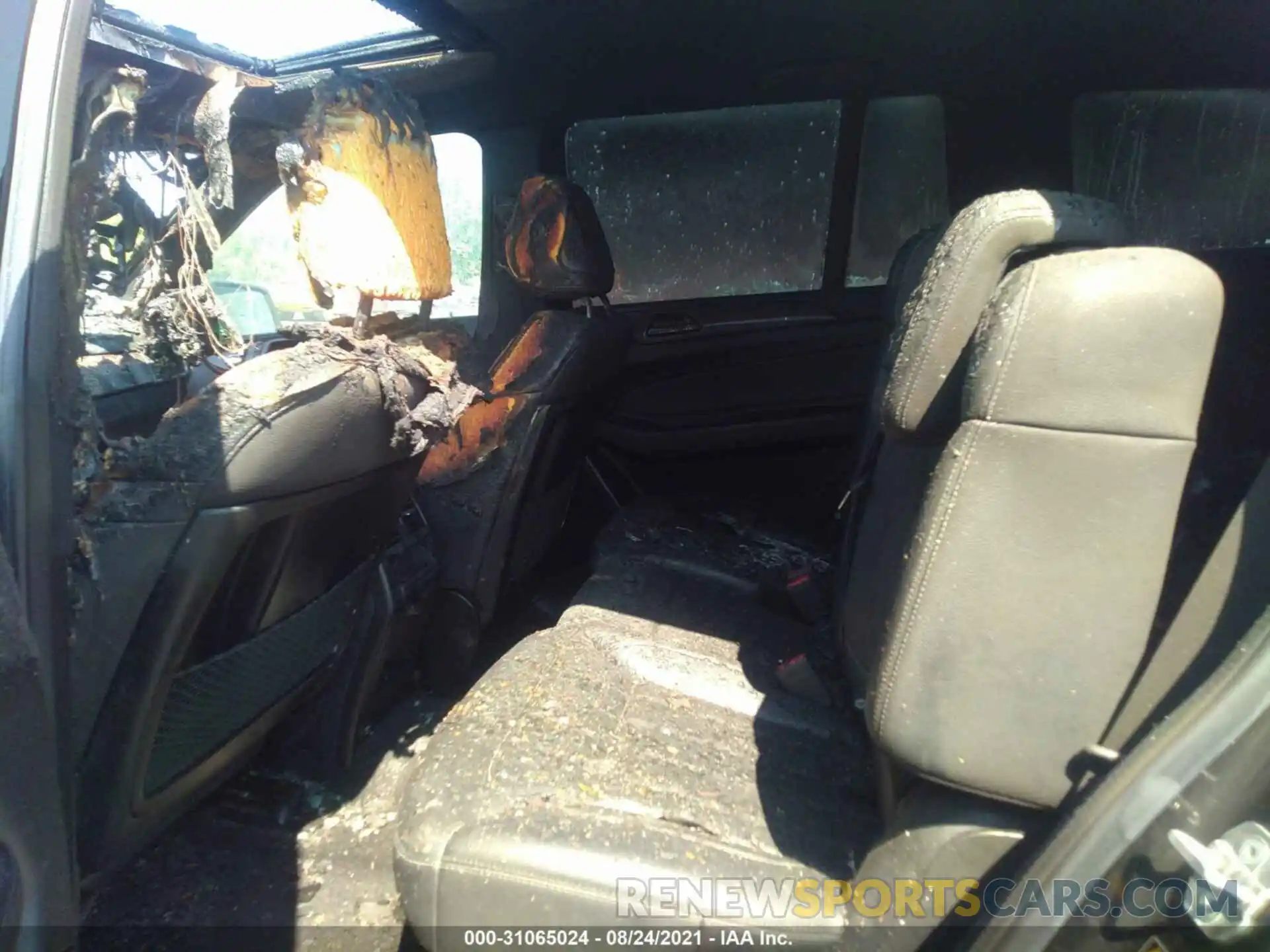 8 Photograph of a damaged car 4JGDF6EE8KB229049 MERCEDES-BENZ GLS 2019