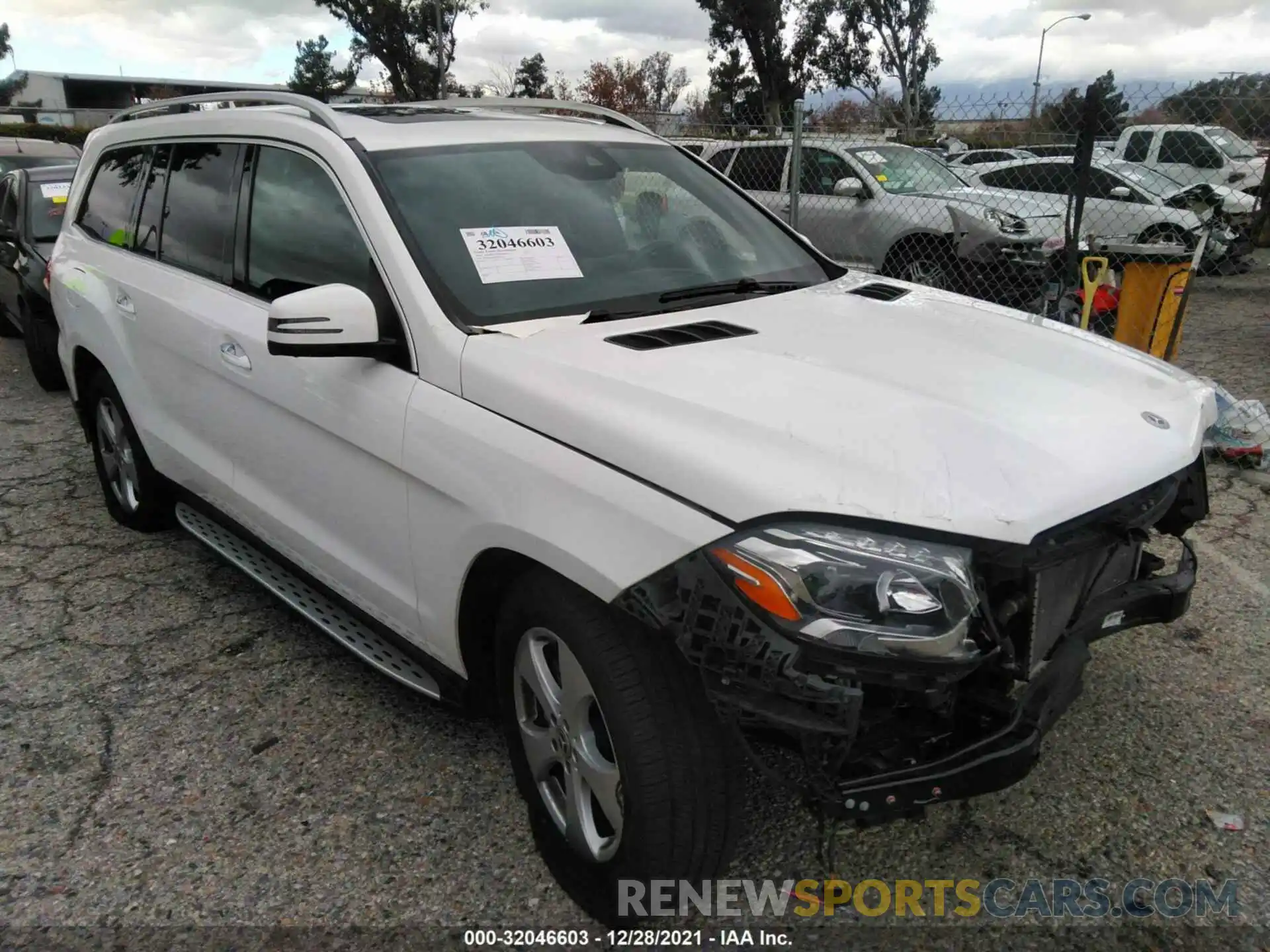 1 Photograph of a damaged car 4JGDF6EE8KB233313 MERCEDES-BENZ GLS 2019