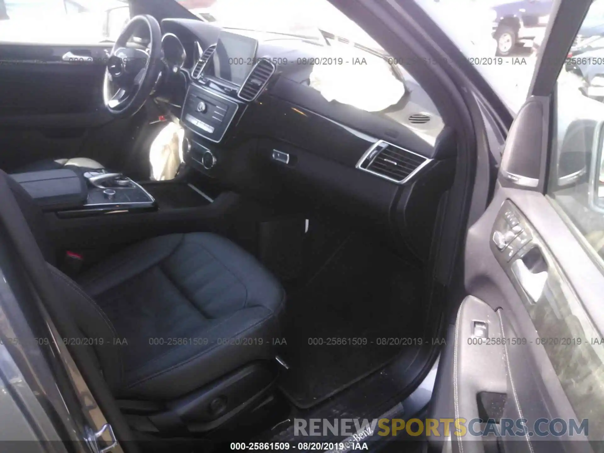 5 Photograph of a damaged car 4JGDF6EE9KB192108 MERCEDES-BENZ GLS 2019