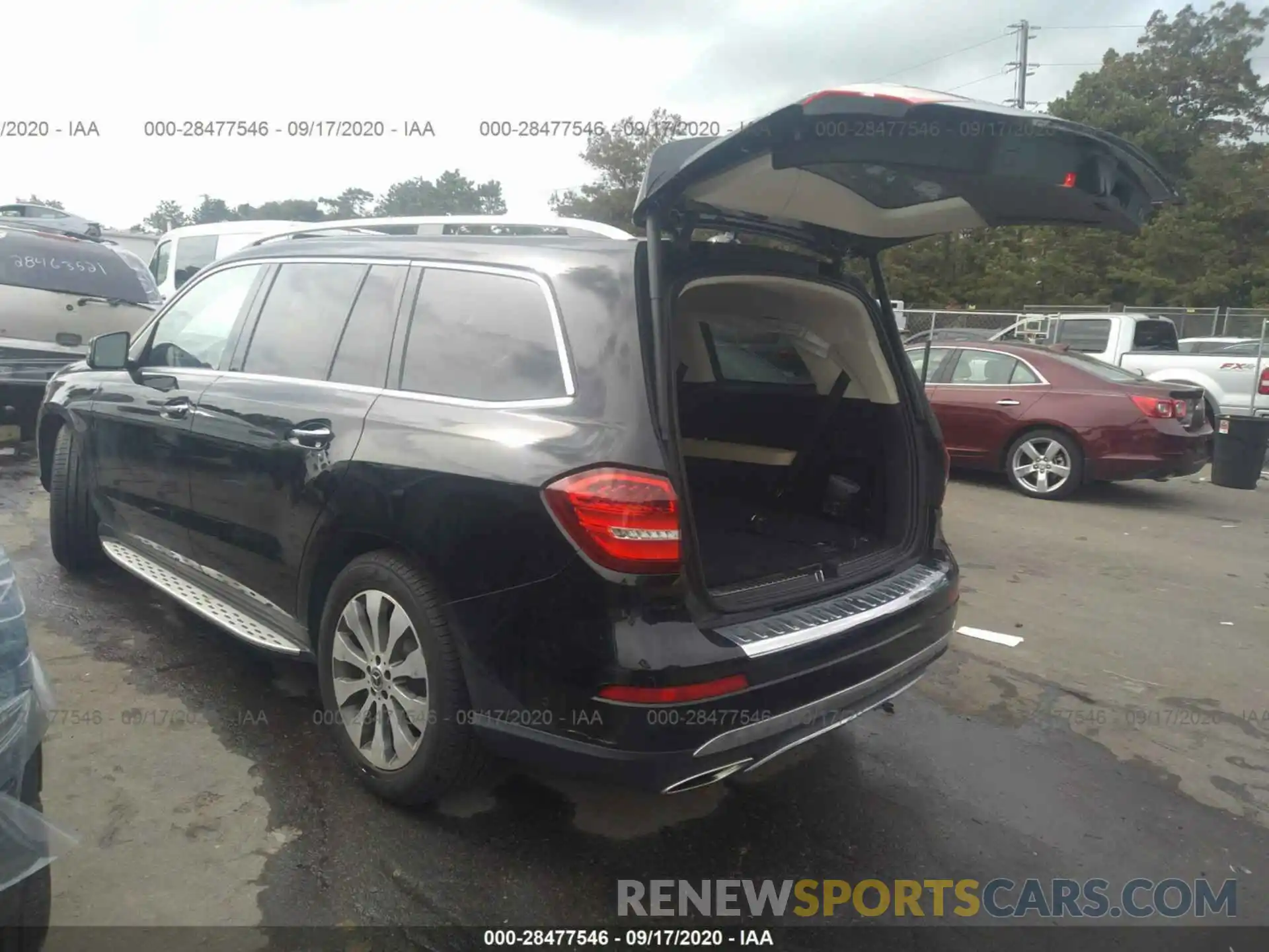 3 Photograph of a damaged car 4JGDF6EEXKB223477 MERCEDES-BENZ GLS 2019