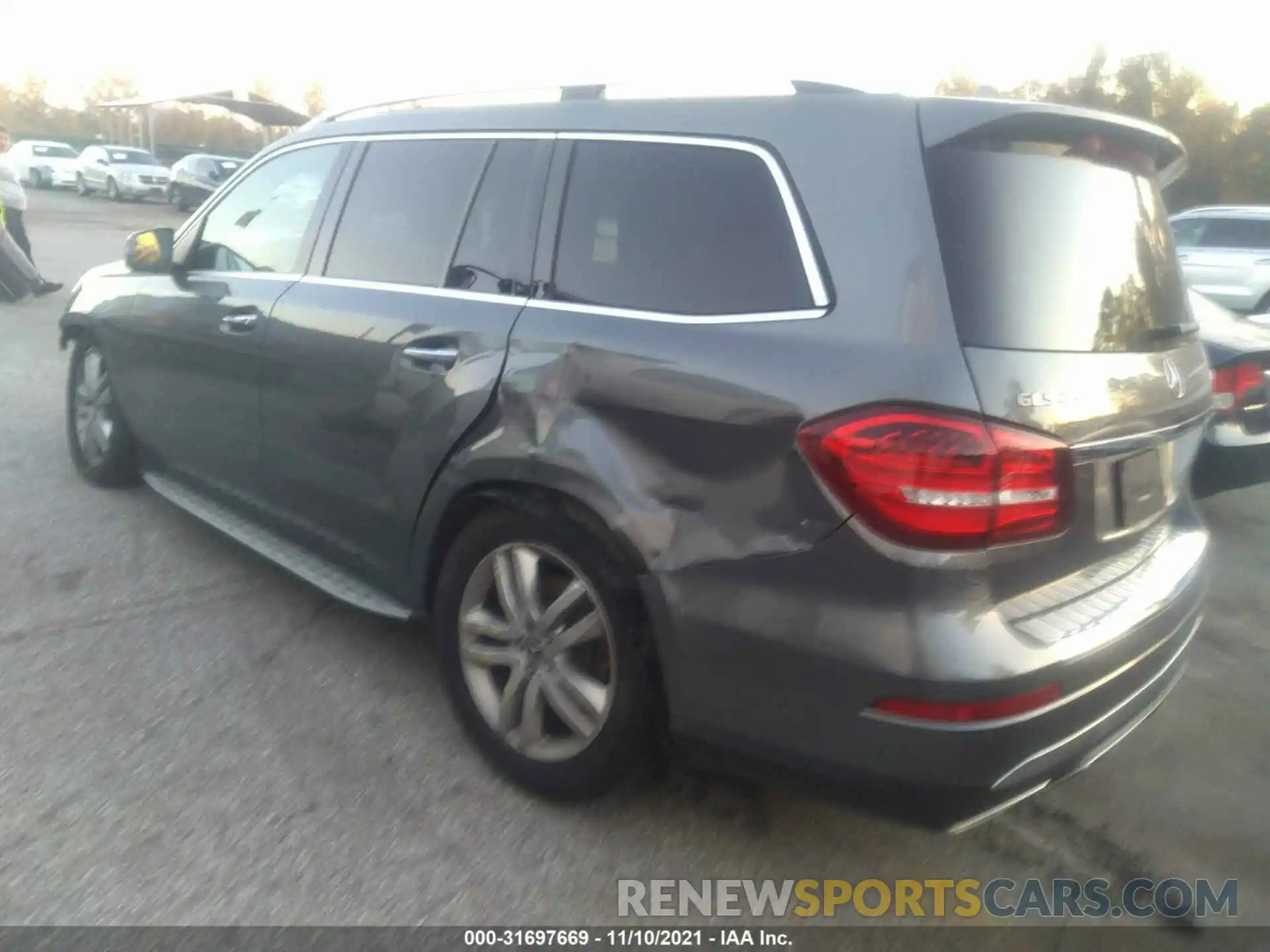 3 Photograph of a damaged car 4JGDF6EEXKB230493 MERCEDES-BENZ GLS 2019