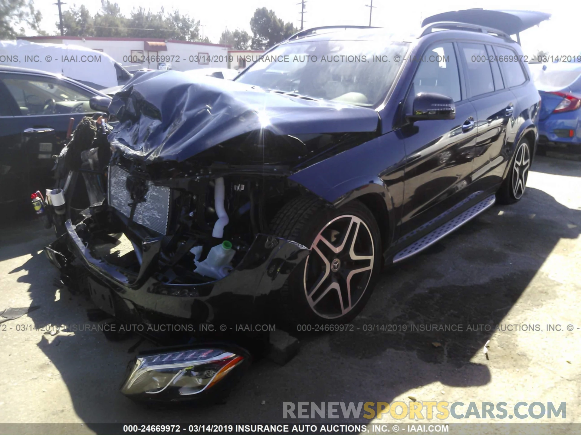 2 Photograph of a damaged car 4JGDF7DE3KB209475 MERCEDES-BENZ GLS 2019