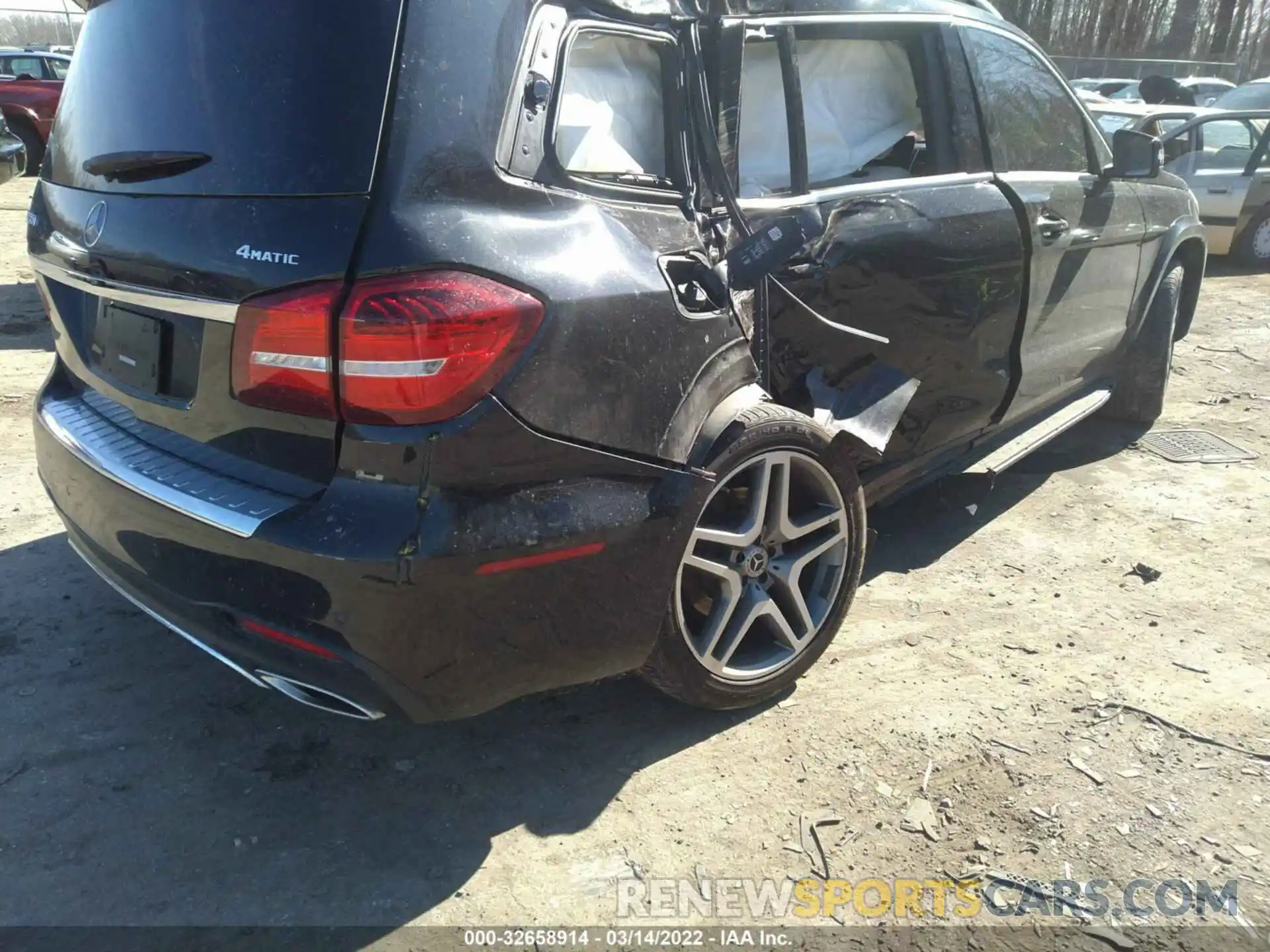 4 Photograph of a damaged car 4JGDF7DE3KB232982 MERCEDES-BENZ GLS 2019