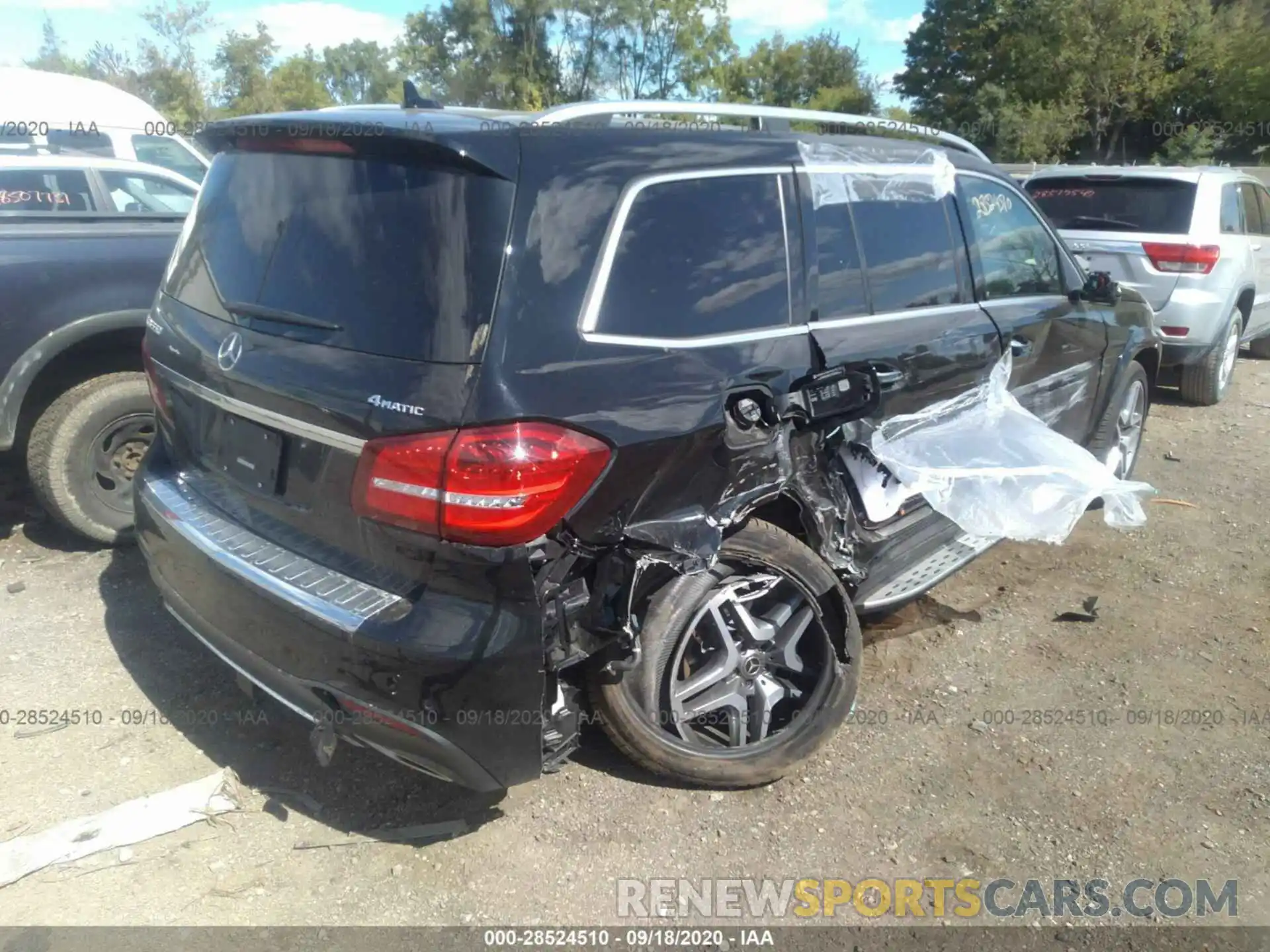 4 Photograph of a damaged car 4JGDF7DE5KB233969 MERCEDES-BENZ GLS 2019