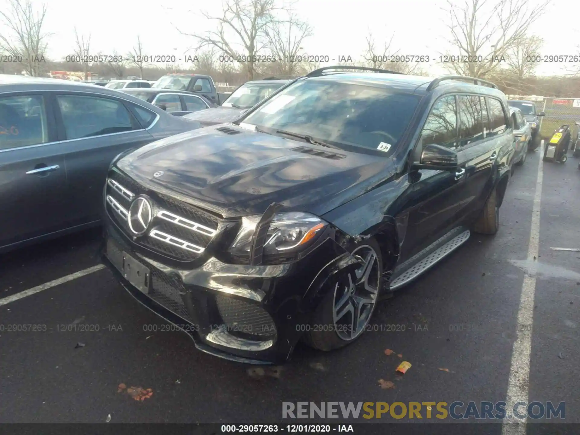 2 Photograph of a damaged car 4JGDF7DE6KB211592 MERCEDES-BENZ GLS 2019