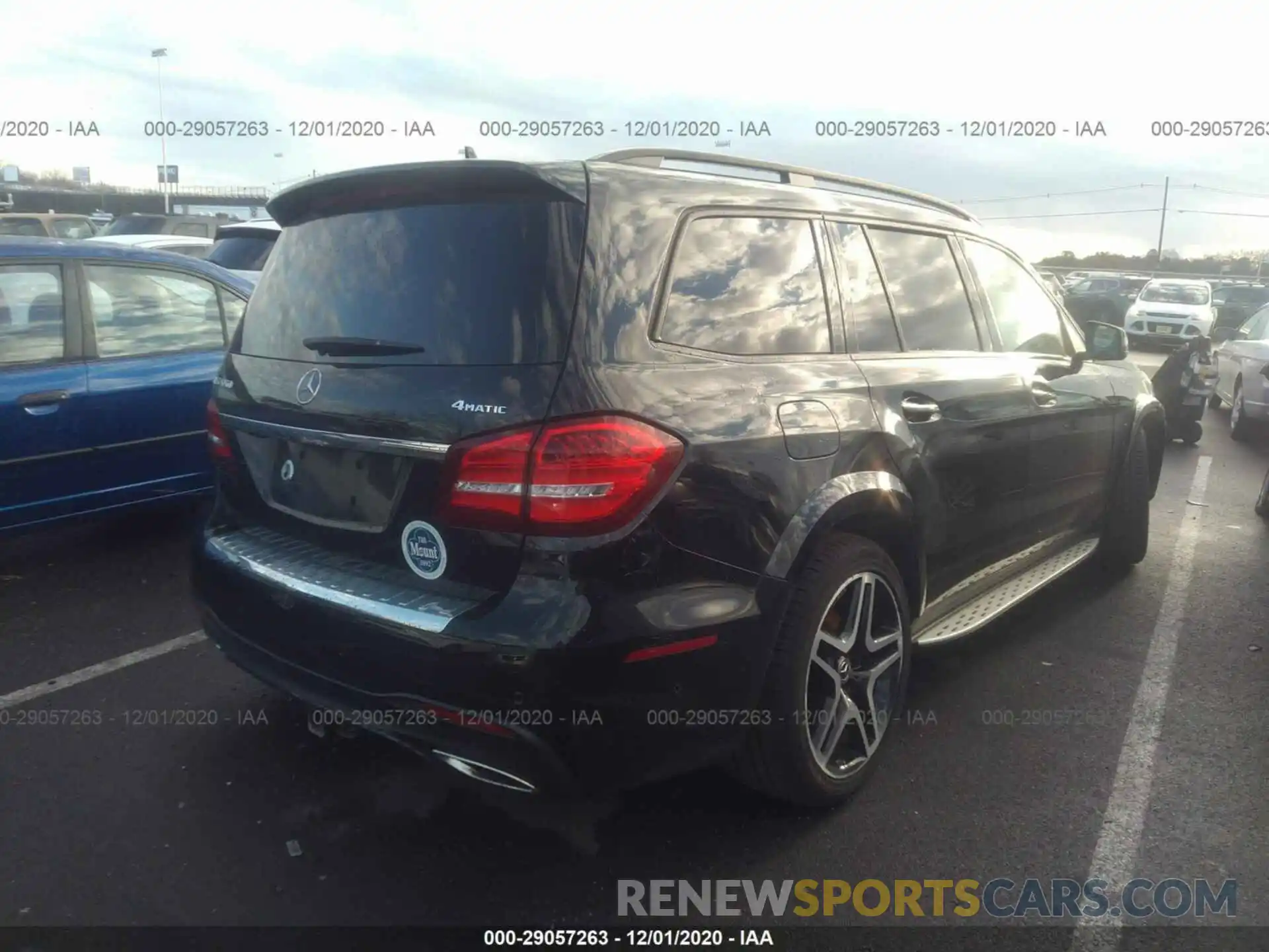 4 Photograph of a damaged car 4JGDF7DE6KB211592 MERCEDES-BENZ GLS 2019