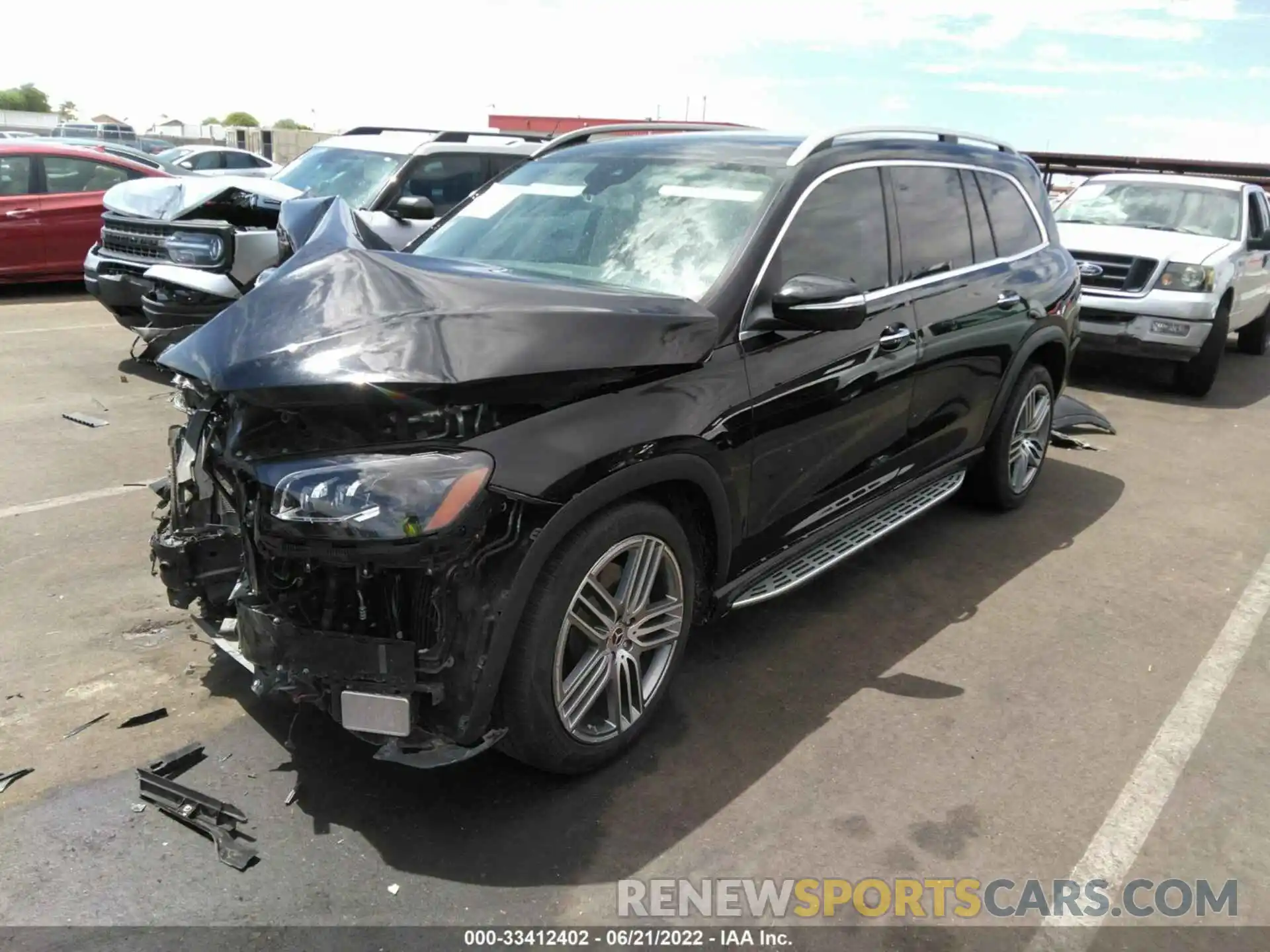 2 Photograph of a damaged car 4JGFF5KE0LA267051 MERCEDES-BENZ GLS 2020