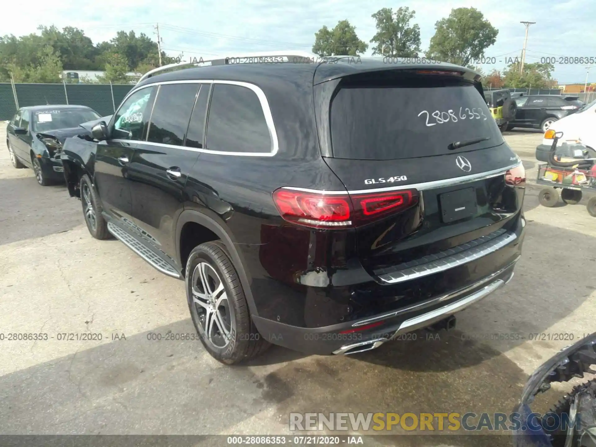 3 Photograph of a damaged car 4JGFF5KE1LA141345 MERCEDES-BENZ GLS 2020