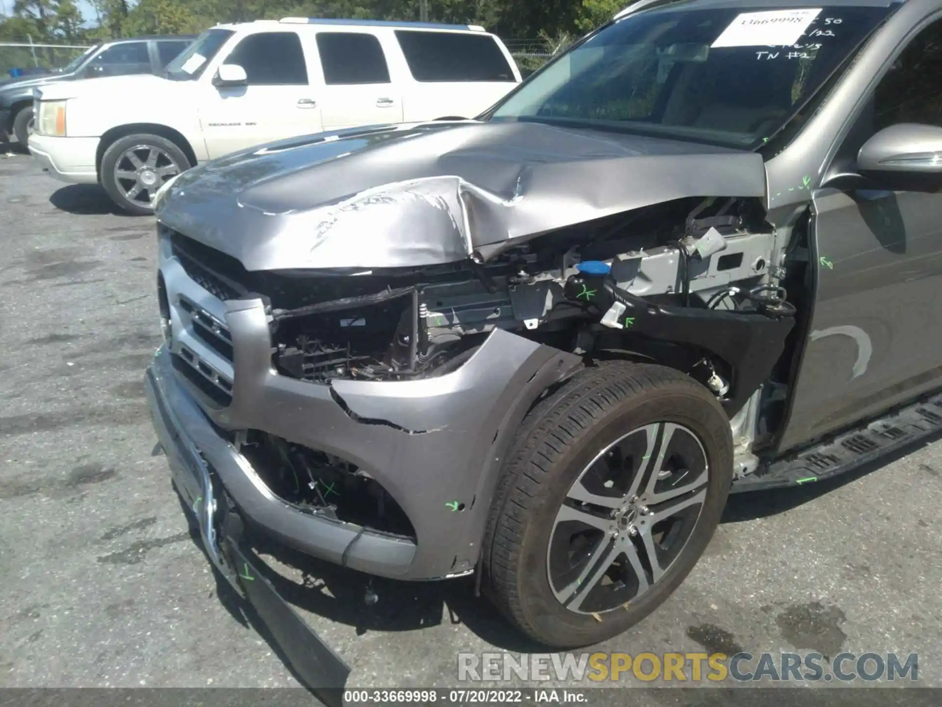 6 Photograph of a damaged car 4JGFF5KE1LA158999 MERCEDES-BENZ GLS 2020