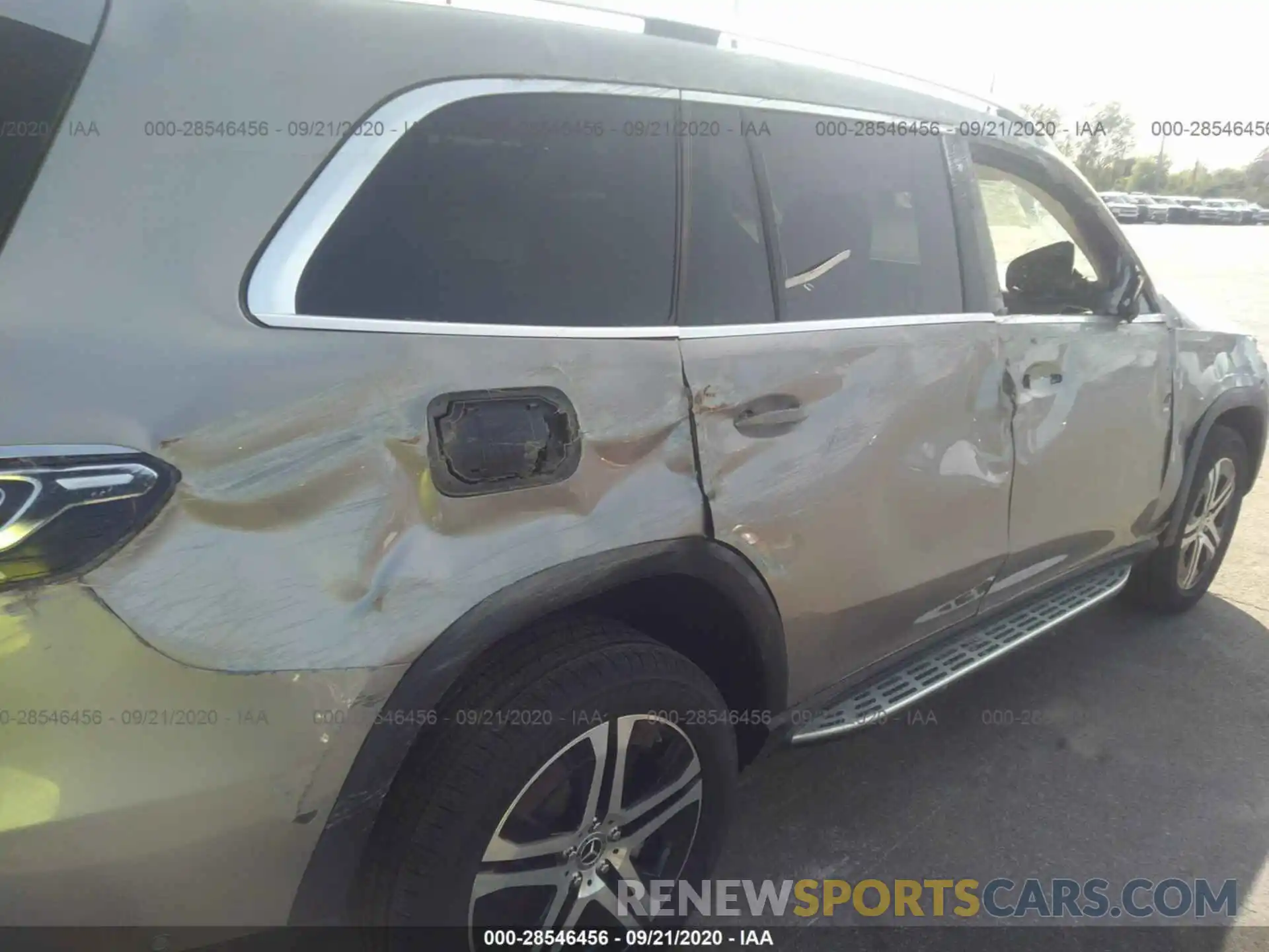 6 Photograph of a damaged car 4JGFF5KE1LA168173 MERCEDES-BENZ GLS 2020