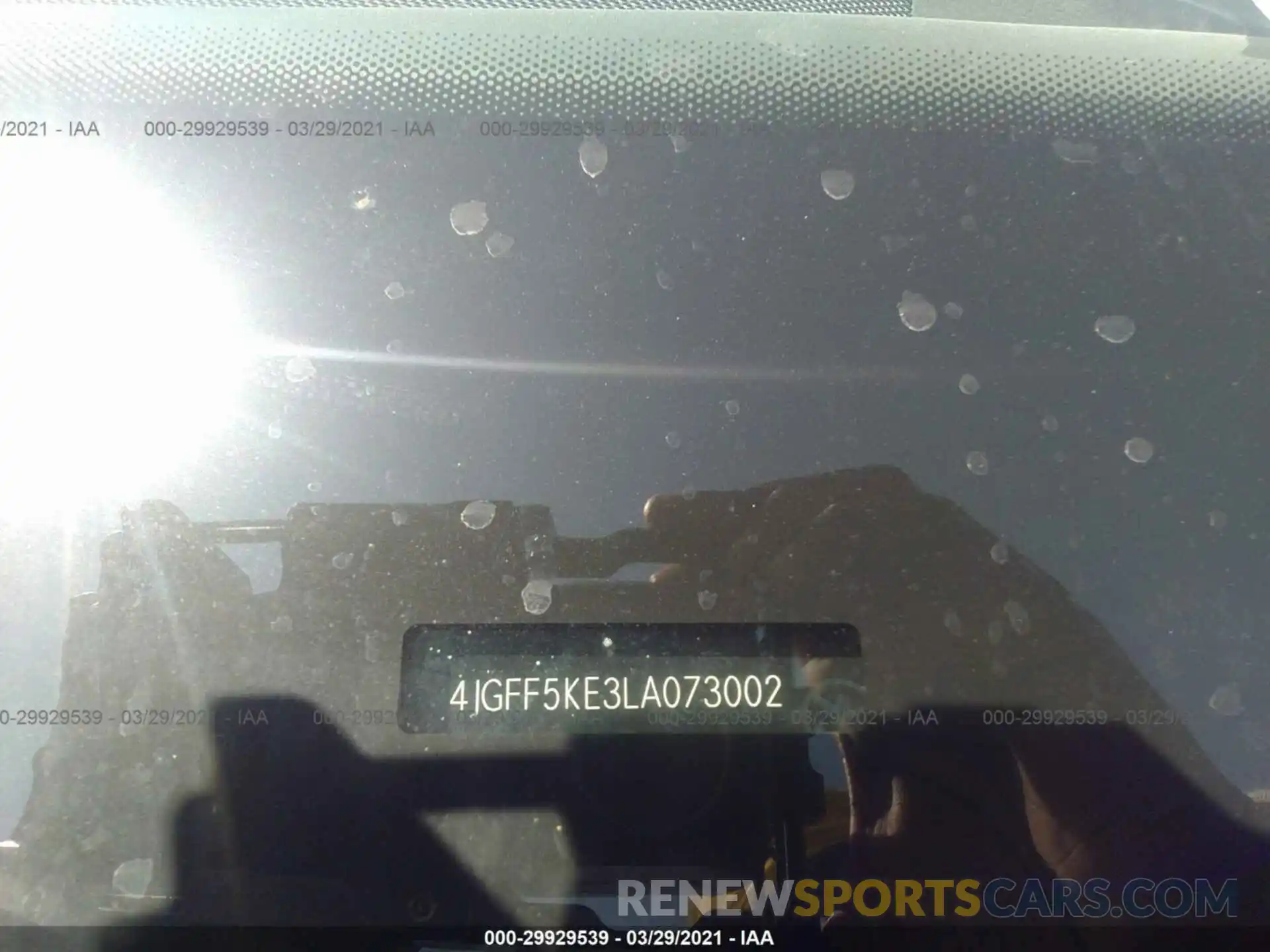 9 Photograph of a damaged car 4JGFF5KE3LA073002 MERCEDES-BENZ GLS 2020