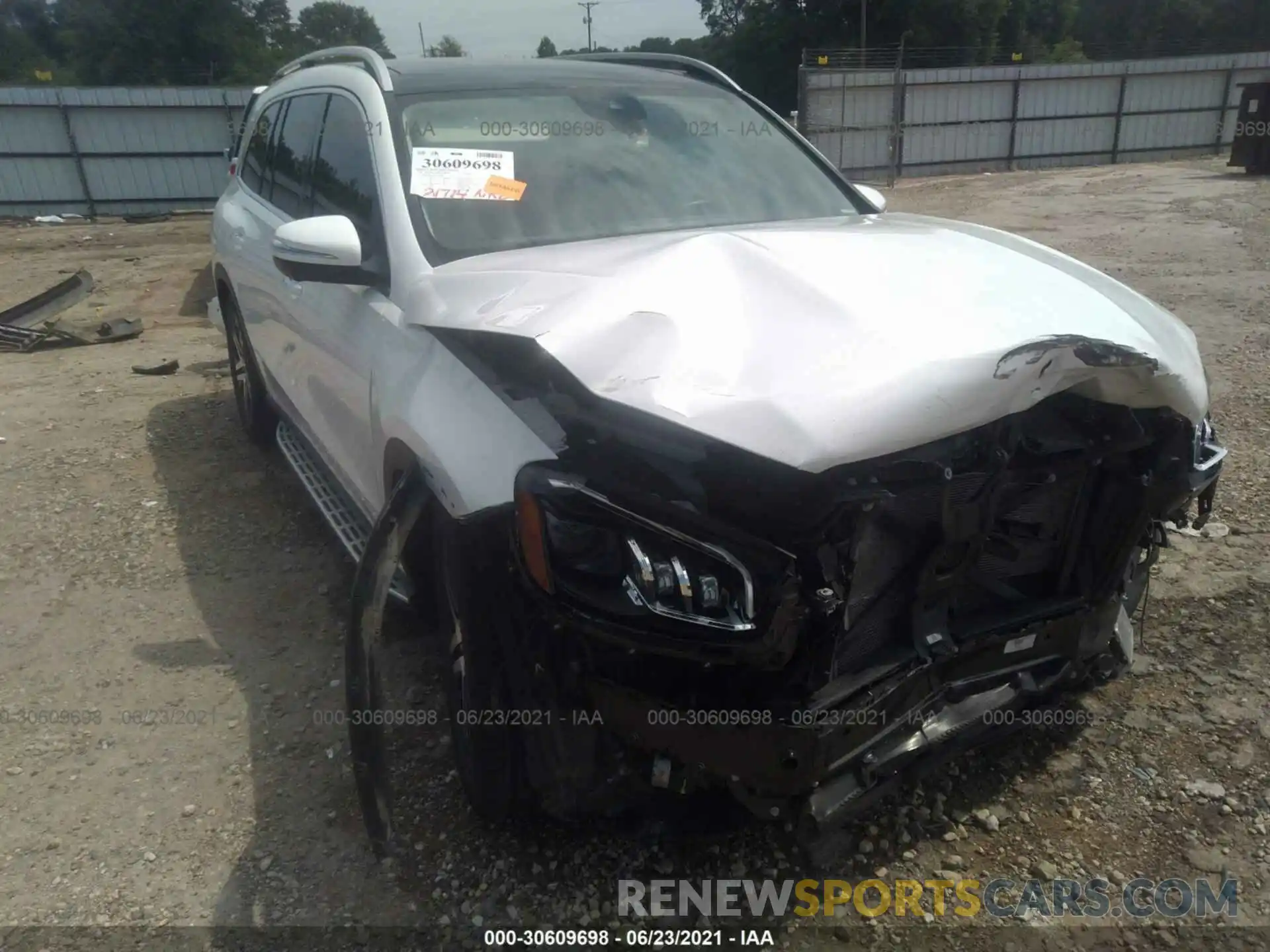 1 Photograph of a damaged car 4JGFF5KE3LA115488 MERCEDES-BENZ GLS 2020