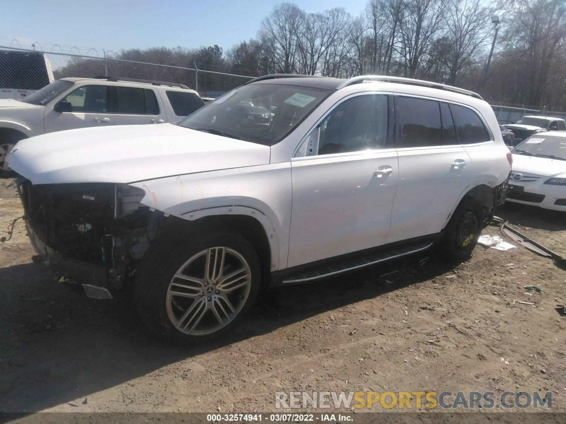 2 Photograph of a damaged car 4JGFF5KE4LA184996 MERCEDES-BENZ GLS 2020