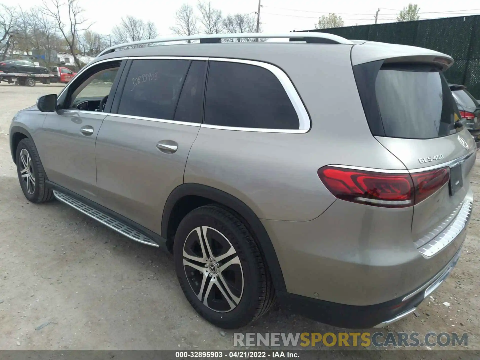 3 Photograph of a damaged car 4JGFF5KE6LA138201 MERCEDES-BENZ GLS 2020