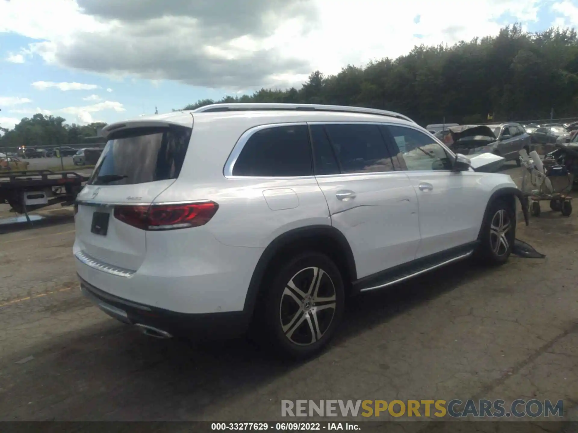 4 Photograph of a damaged car 4JGFF5KE8LA157266 MERCEDES-BENZ GLS 2020