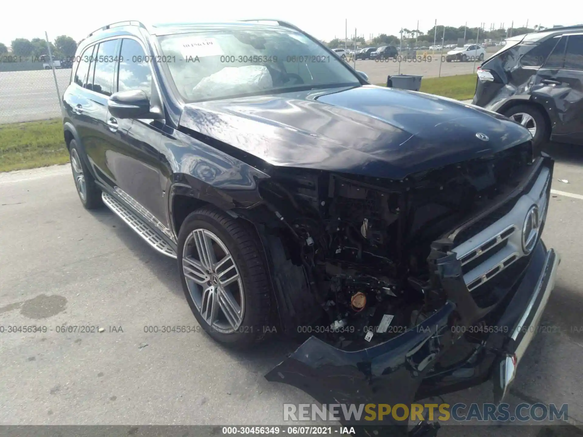 6 Photograph of a damaged car 4JGFF5KE9LA084151 MERCEDES-BENZ GLS 2020