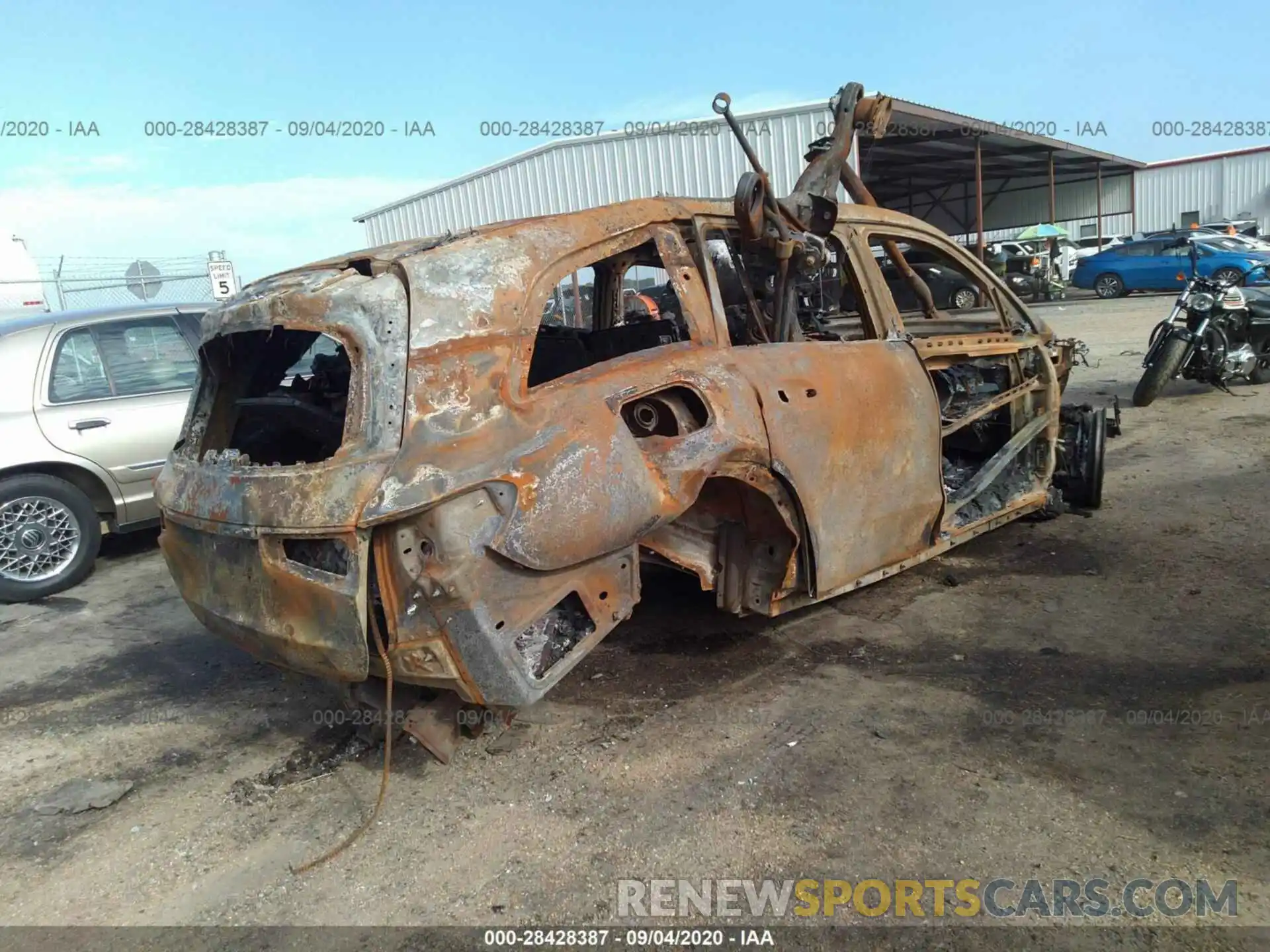 4 Photograph of a damaged car 4JGFF5KE9LA108593 MERCEDES-BENZ GLS 2020