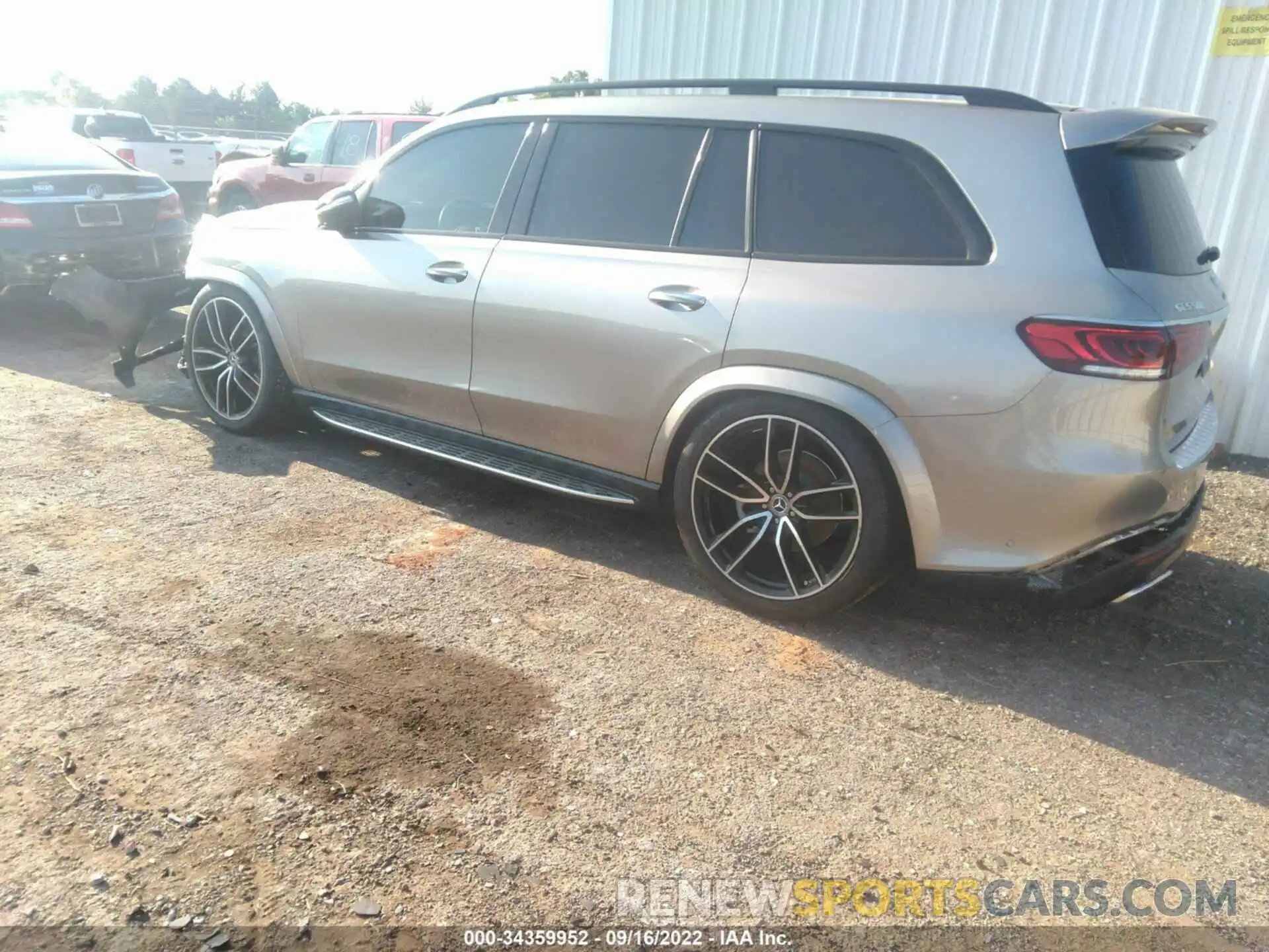 3 Photograph of a damaged car 4JGFF8GE7LA214552 MERCEDES-BENZ GLS 2020