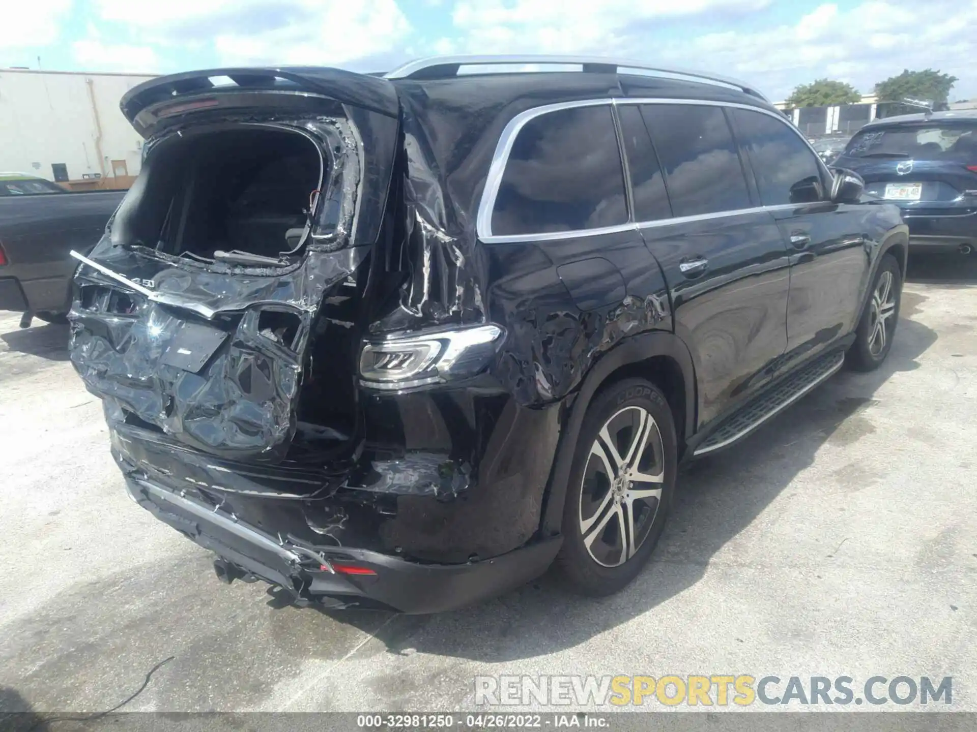 4 Photograph of a damaged car 4JGFF5KE0MA575273 MERCEDES-BENZ GLS 2021