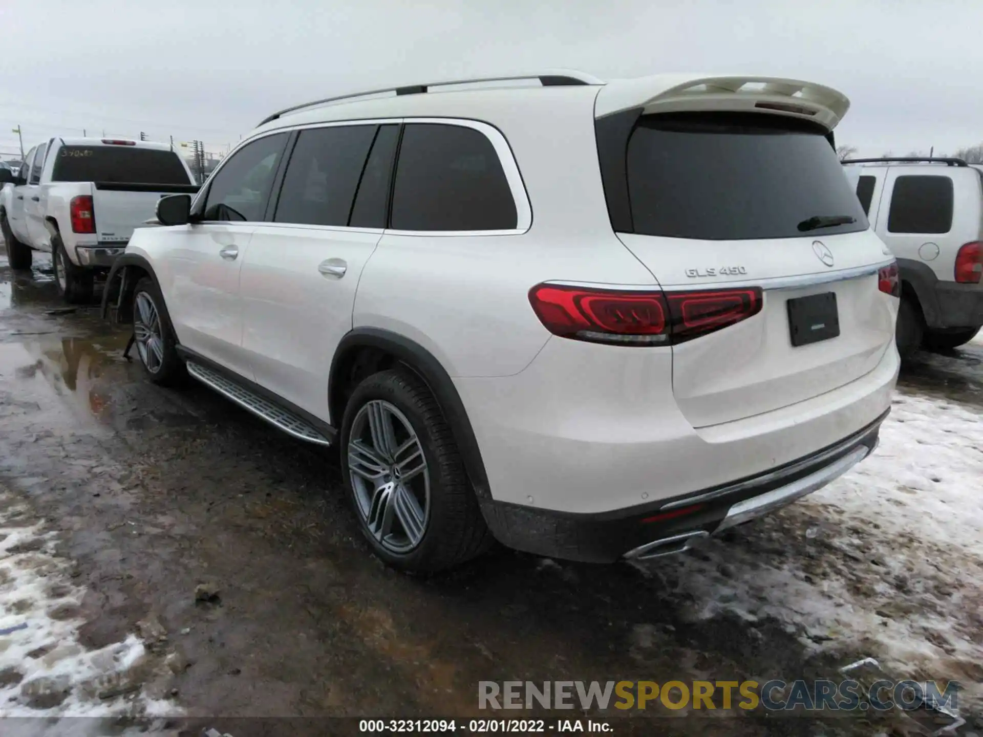 3 Photograph of a damaged car 4JGFF5KE4MA443469 MERCEDES-BENZ GLS 2021