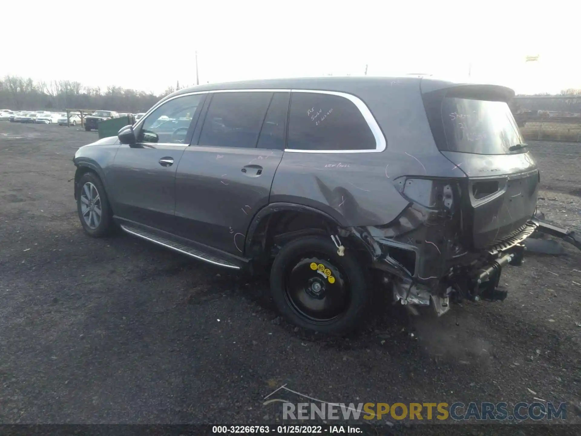 3 Photograph of a damaged car 4JGFF5KE7MA430702 MERCEDES-BENZ GLS 2021