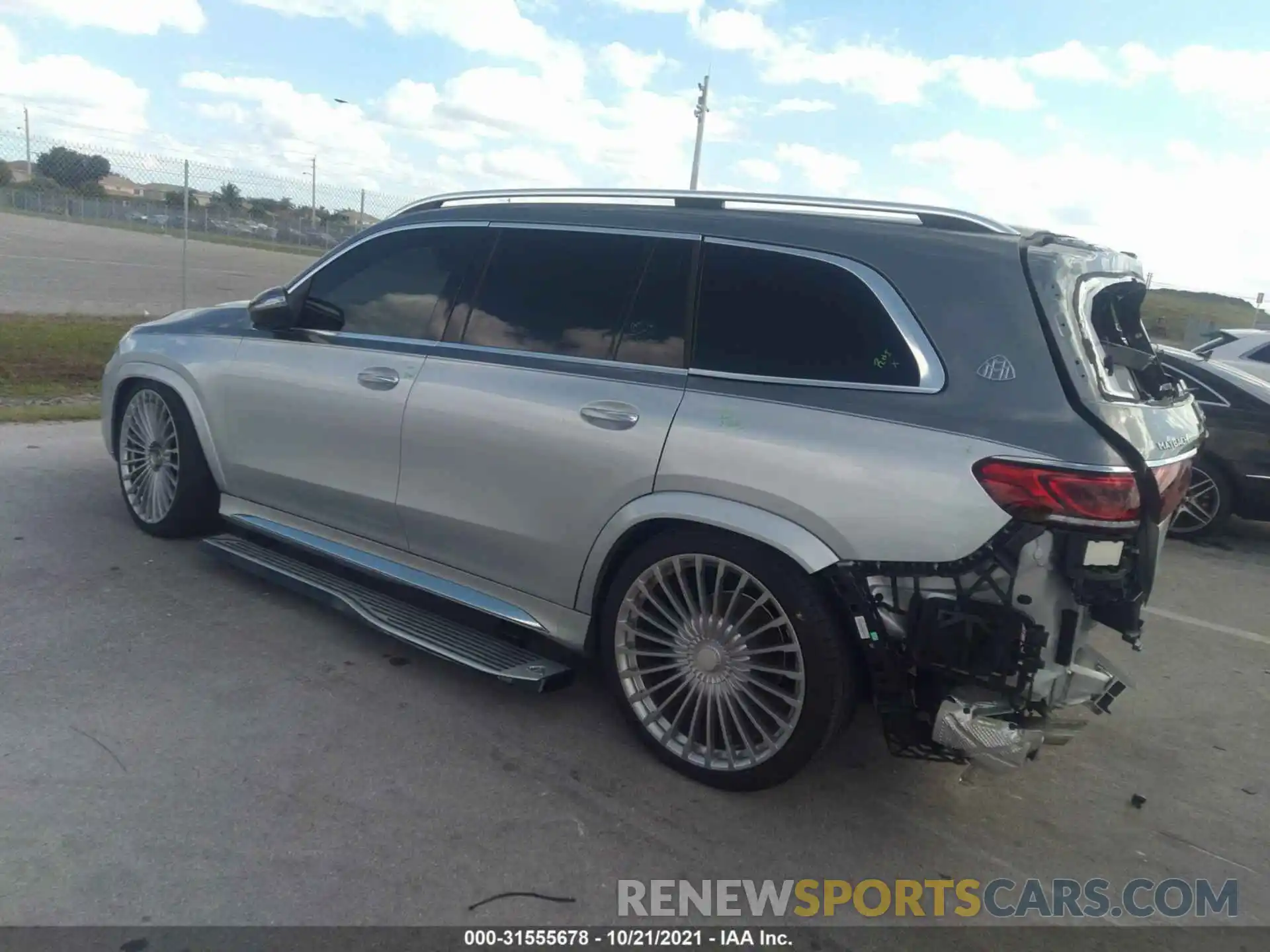 3 Photograph of a damaged car 4JGFF8HB3MA458303 MERCEDES-BENZ GLS 2021