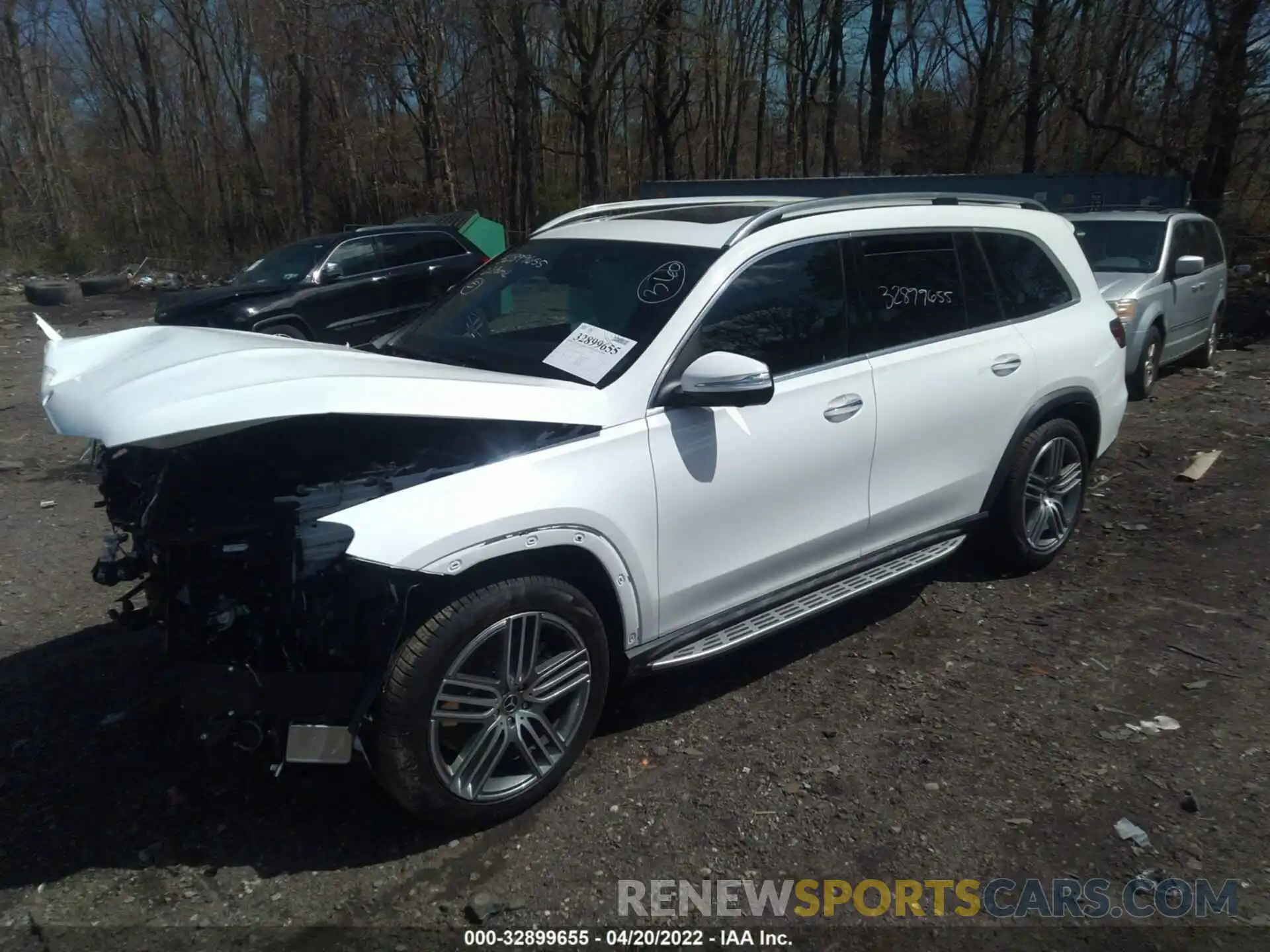 2 Photograph of a damaged car 4JGFF5KE2NA700212 MERCEDES-BENZ GLS 2022