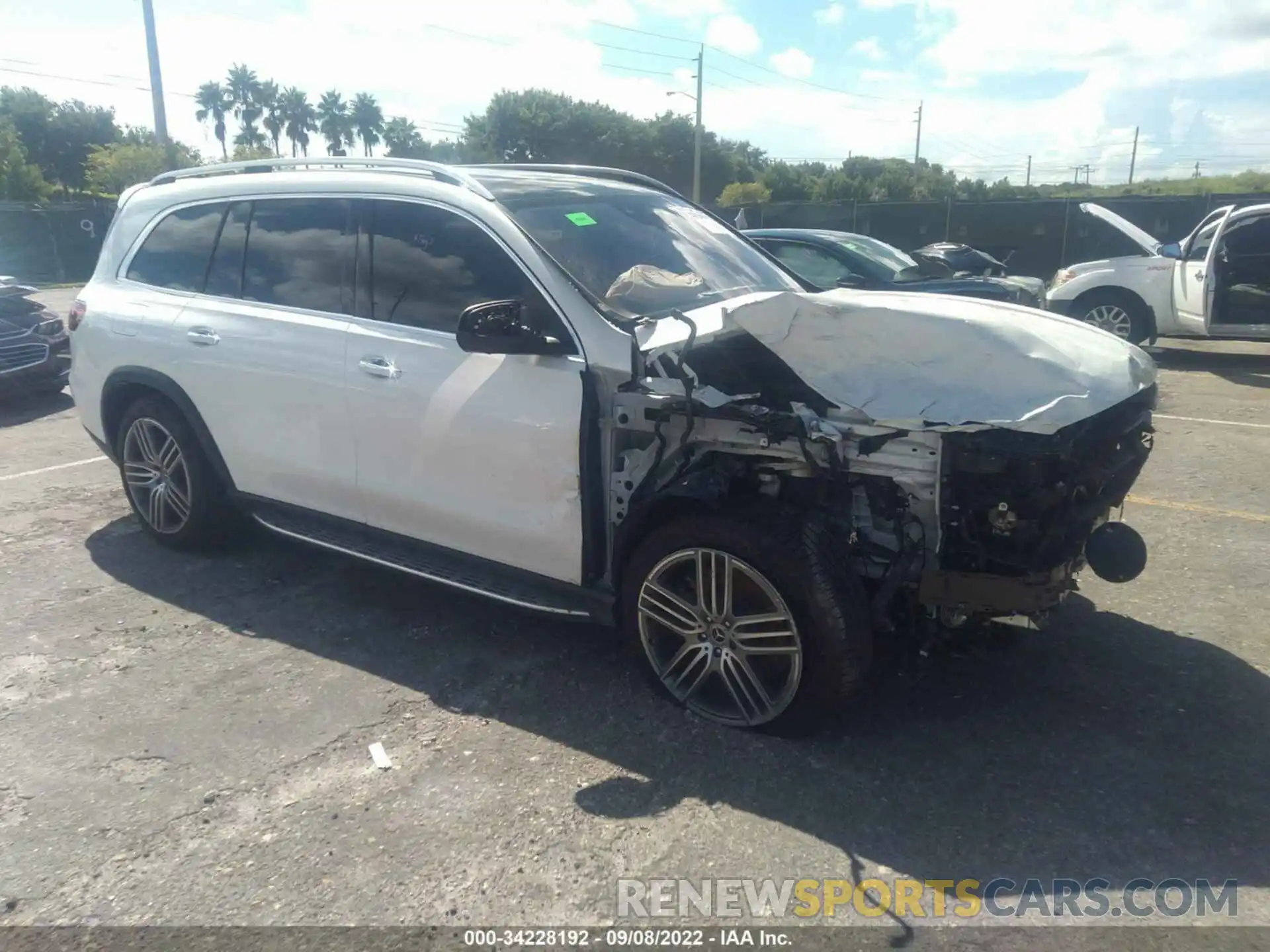 1 Photograph of a damaged car 4JGFF5KE7NA666753 MERCEDES-BENZ GLS 2022