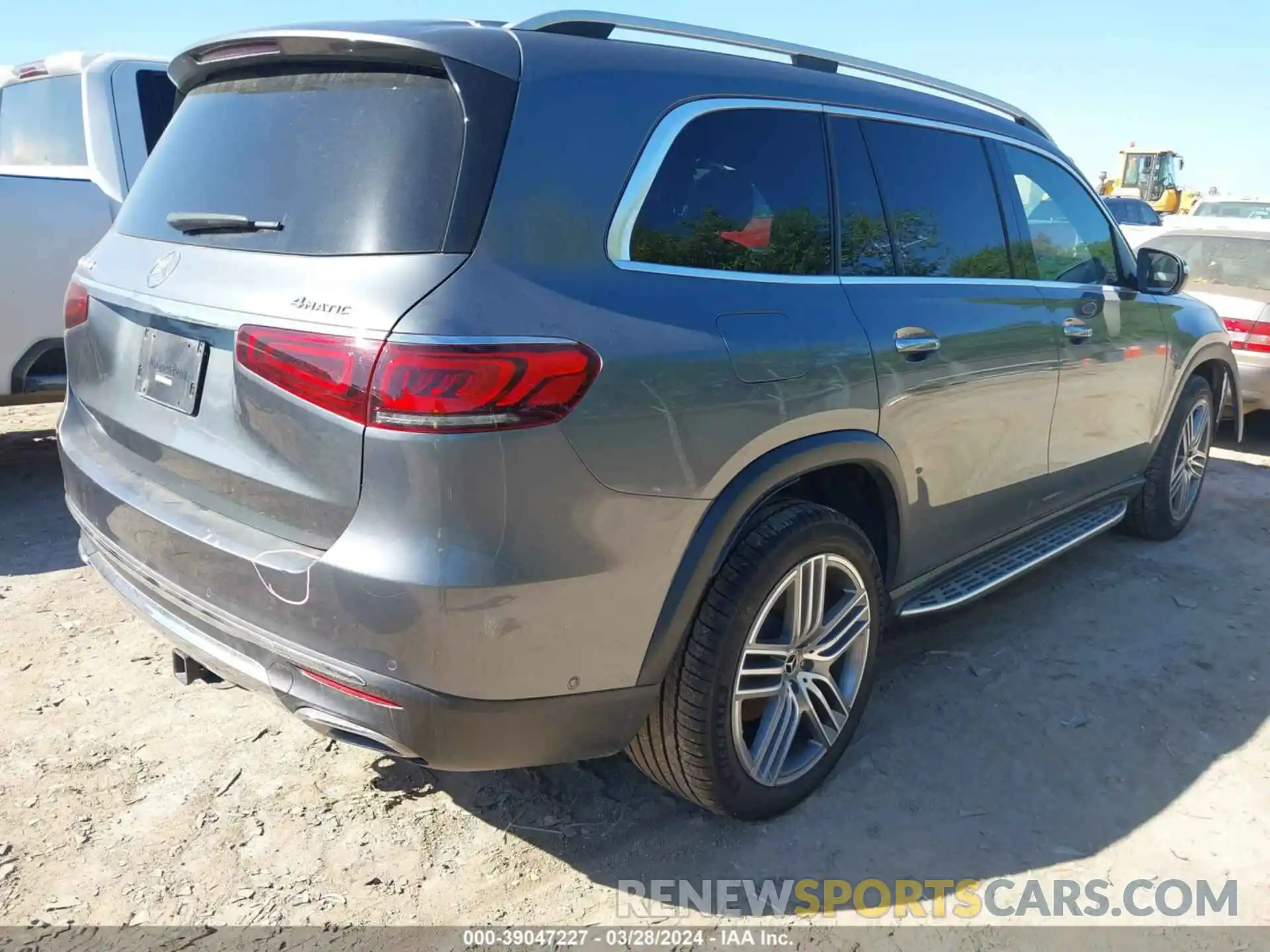 4 Photograph of a damaged car 4JGFF5KE3LA094903 MERCEDES-BENZ GLS 450 2020