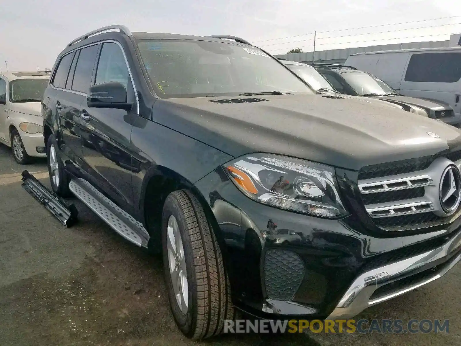 1 Photograph of a damaged car 4JGDF6EE0KB227859 MERCEDES-BENZ GLS 450 4M 2019