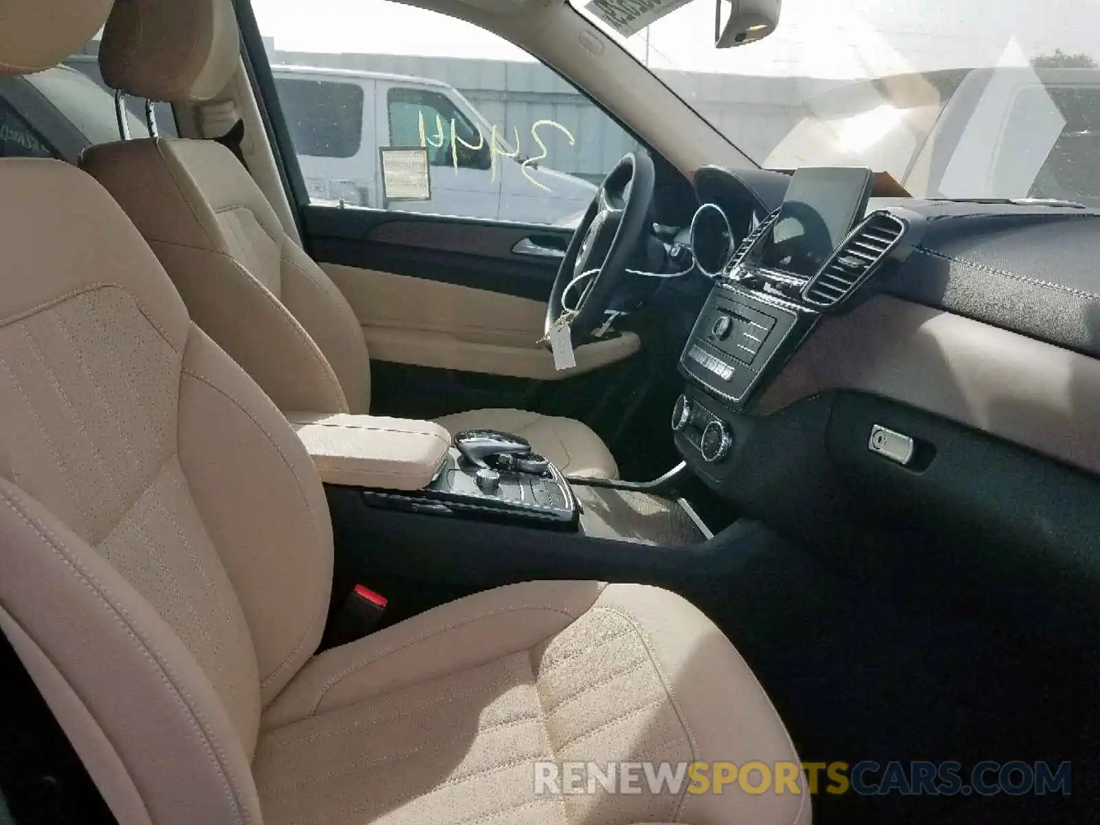 5 Photograph of a damaged car 4JGDF6EE0KB227859 MERCEDES-BENZ GLS 450 4M 2019