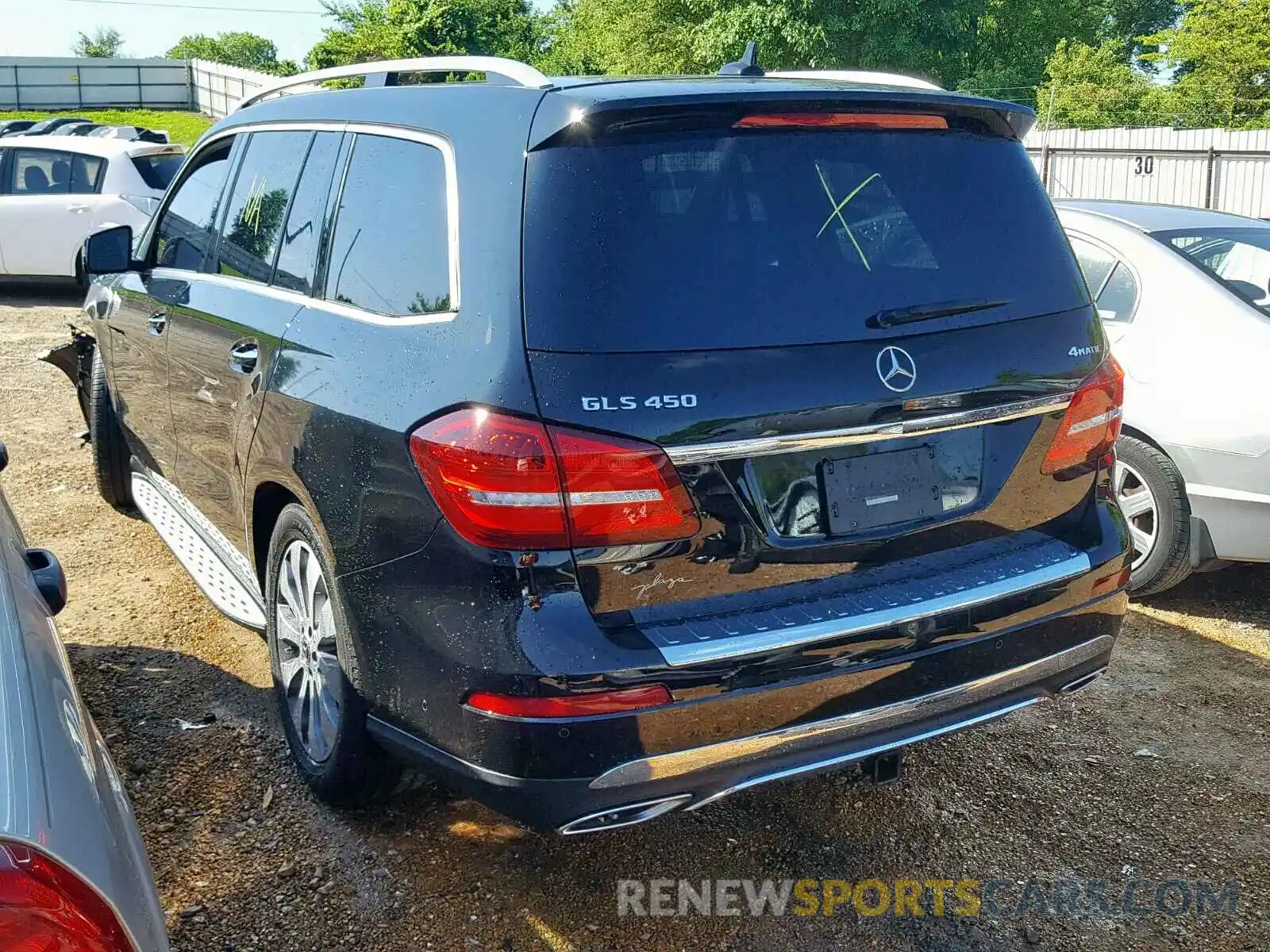 3 Photograph of a damaged car 4JGDF6EE1KB222976 MERCEDES-BENZ GLS 450 4M 2019