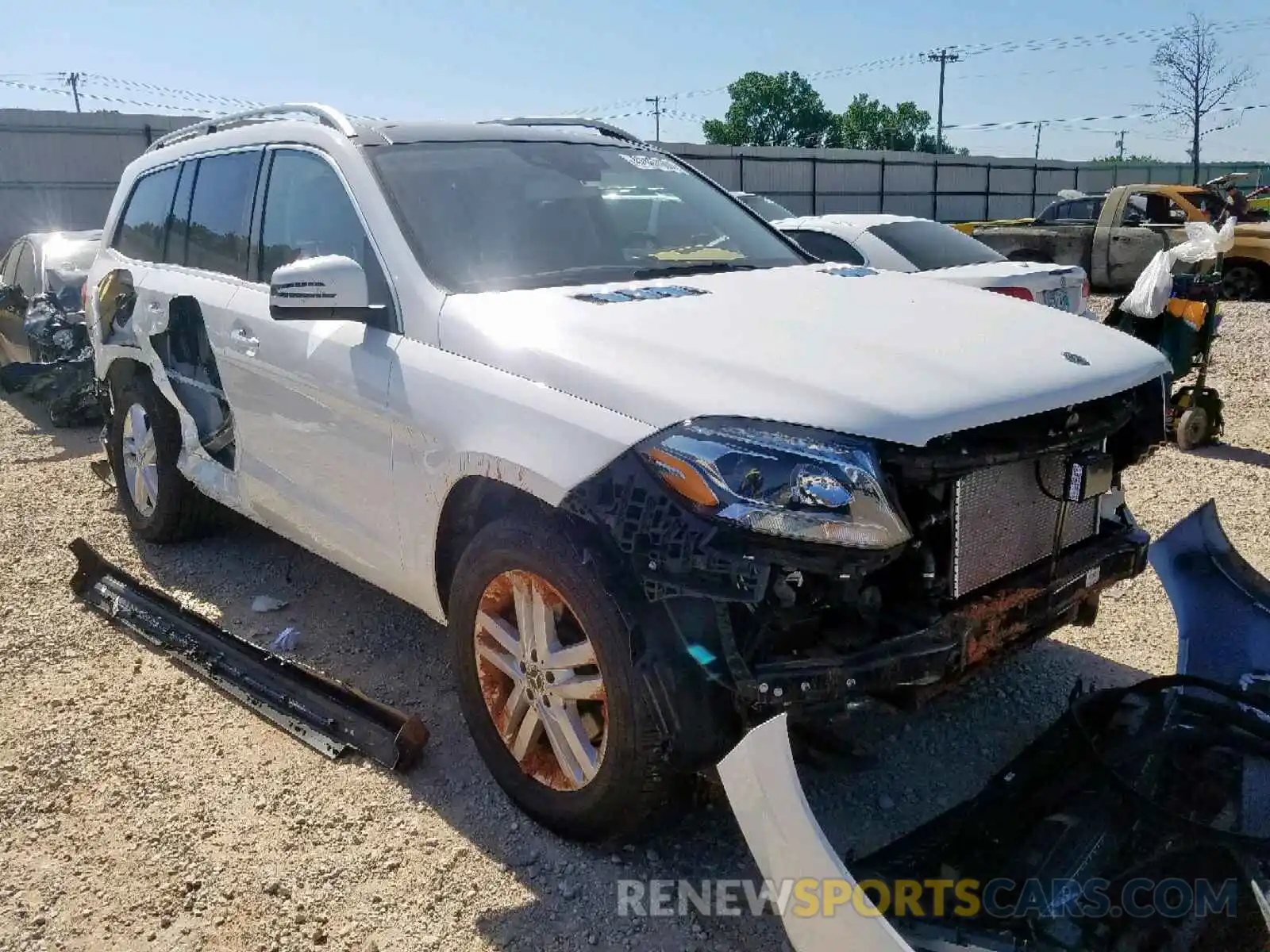 1 Photograph of a damaged car 4JGDF6EE8KB224434 MERCEDES-BENZ GLS 450 4M 2019