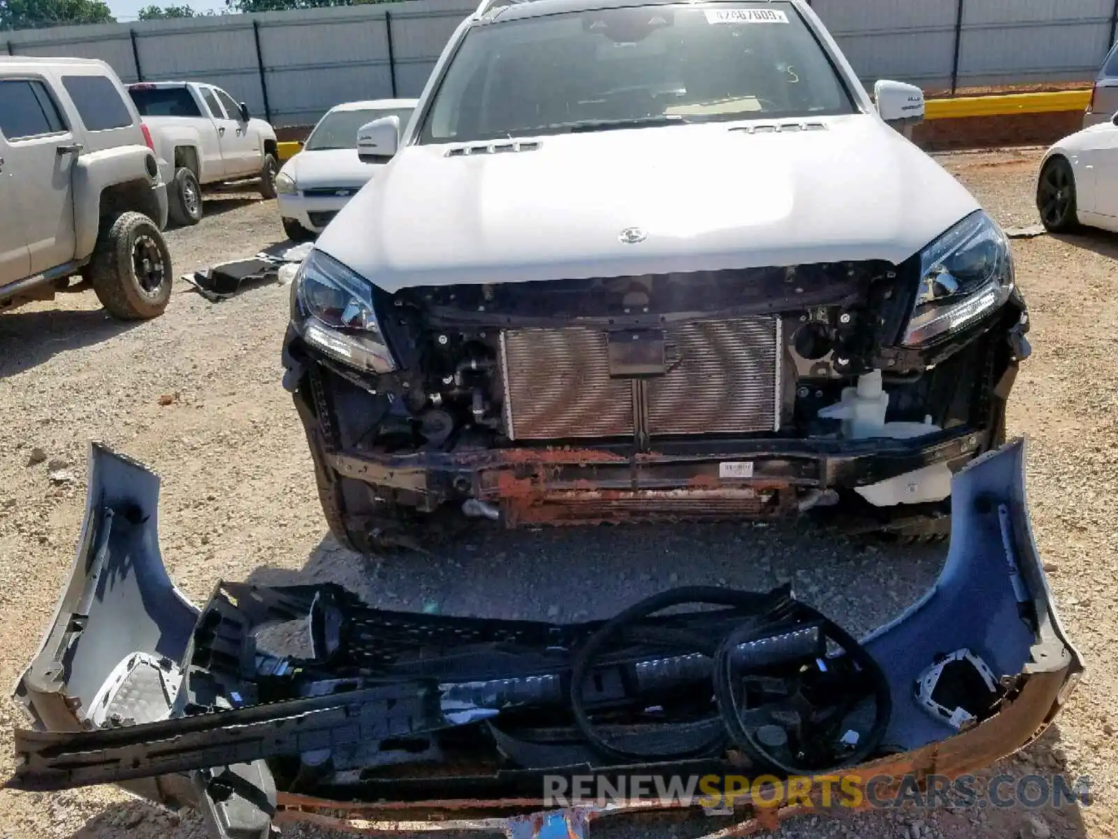 9 Photograph of a damaged car 4JGDF6EE8KB224434 MERCEDES-BENZ GLS 450 4M 2019