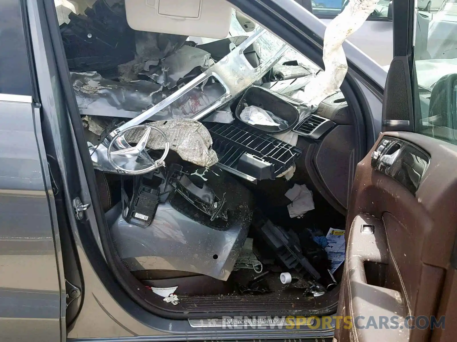 5 Photograph of a damaged car 4JGDF6EE9KB238875 MERCEDES-BENZ GLS 450 4M 2019