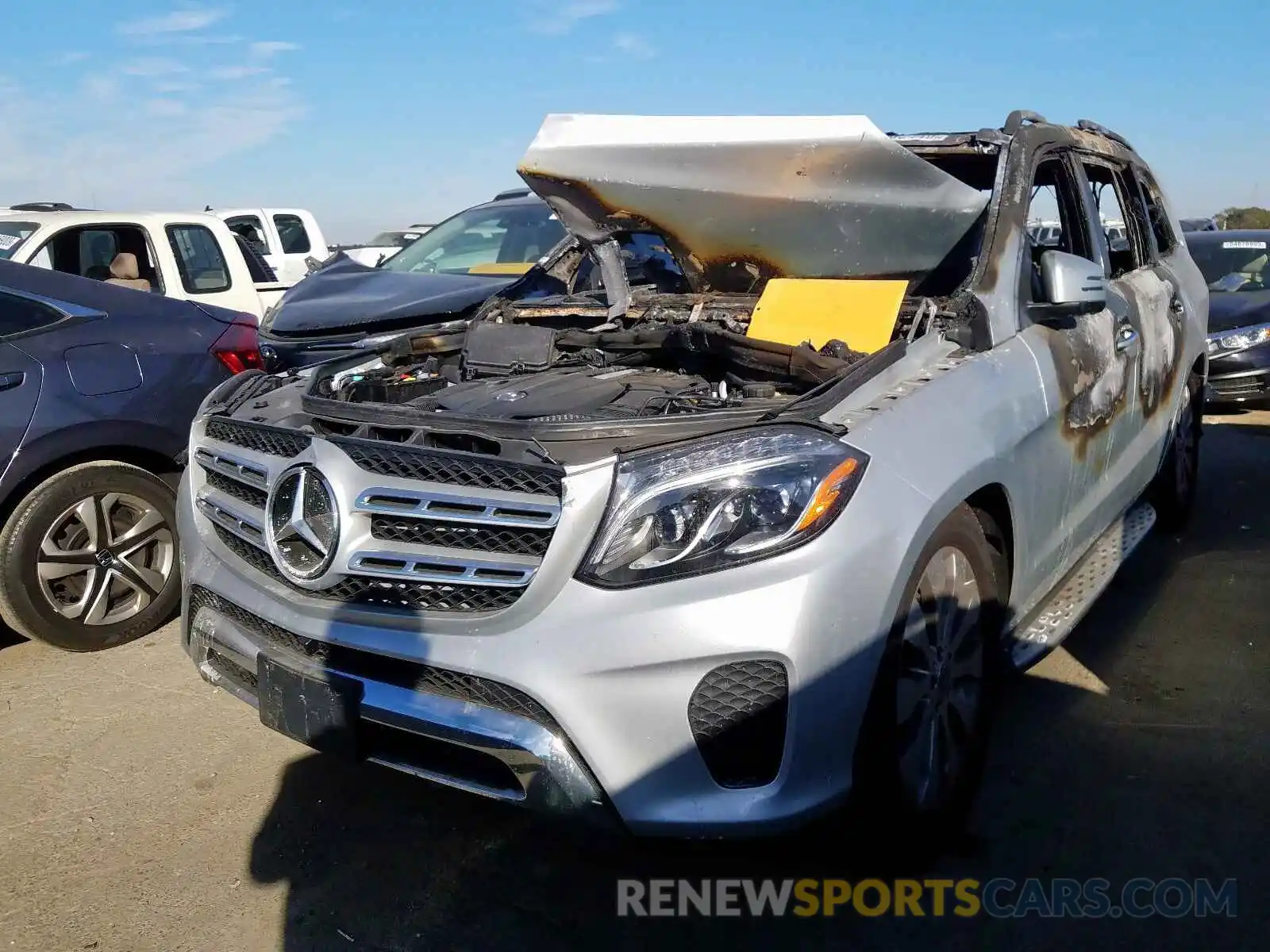 2 Photograph of a damaged car 4JGDF6EEXKB198886 MERCEDES-BENZ GLS 450 4M 2019